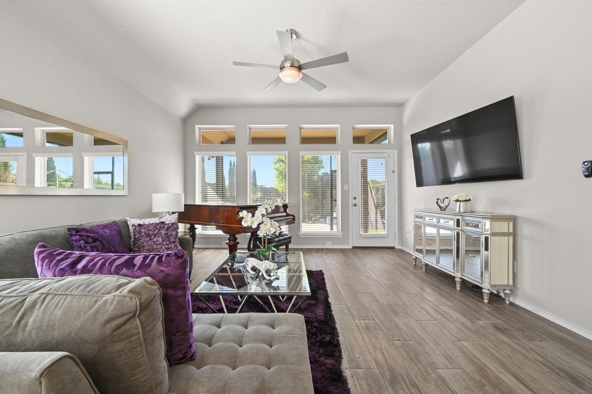 Listing photo 1 of 373  LACEY OAK Loop