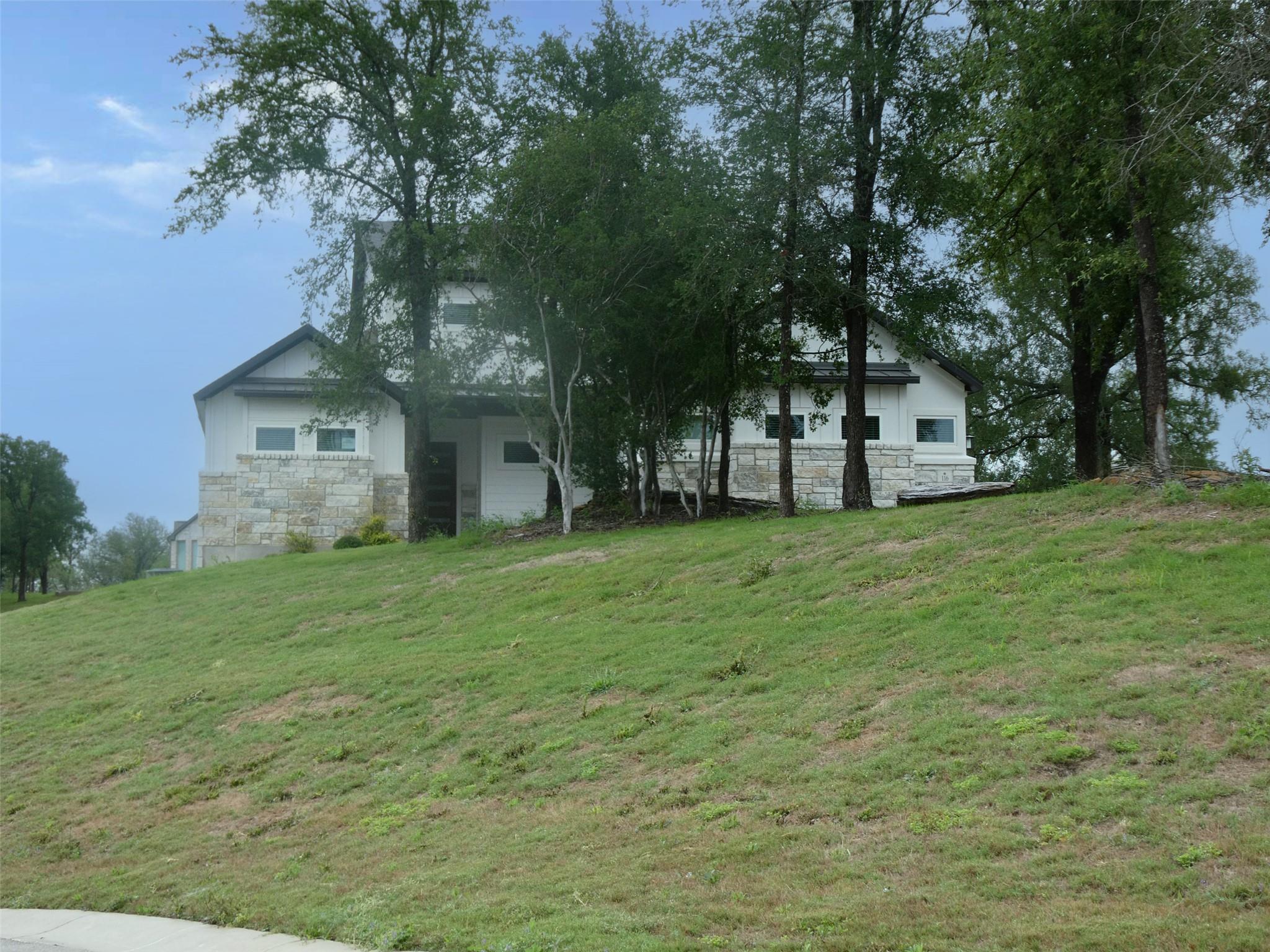 Listing photo 1 of 116  MERLIN Ct