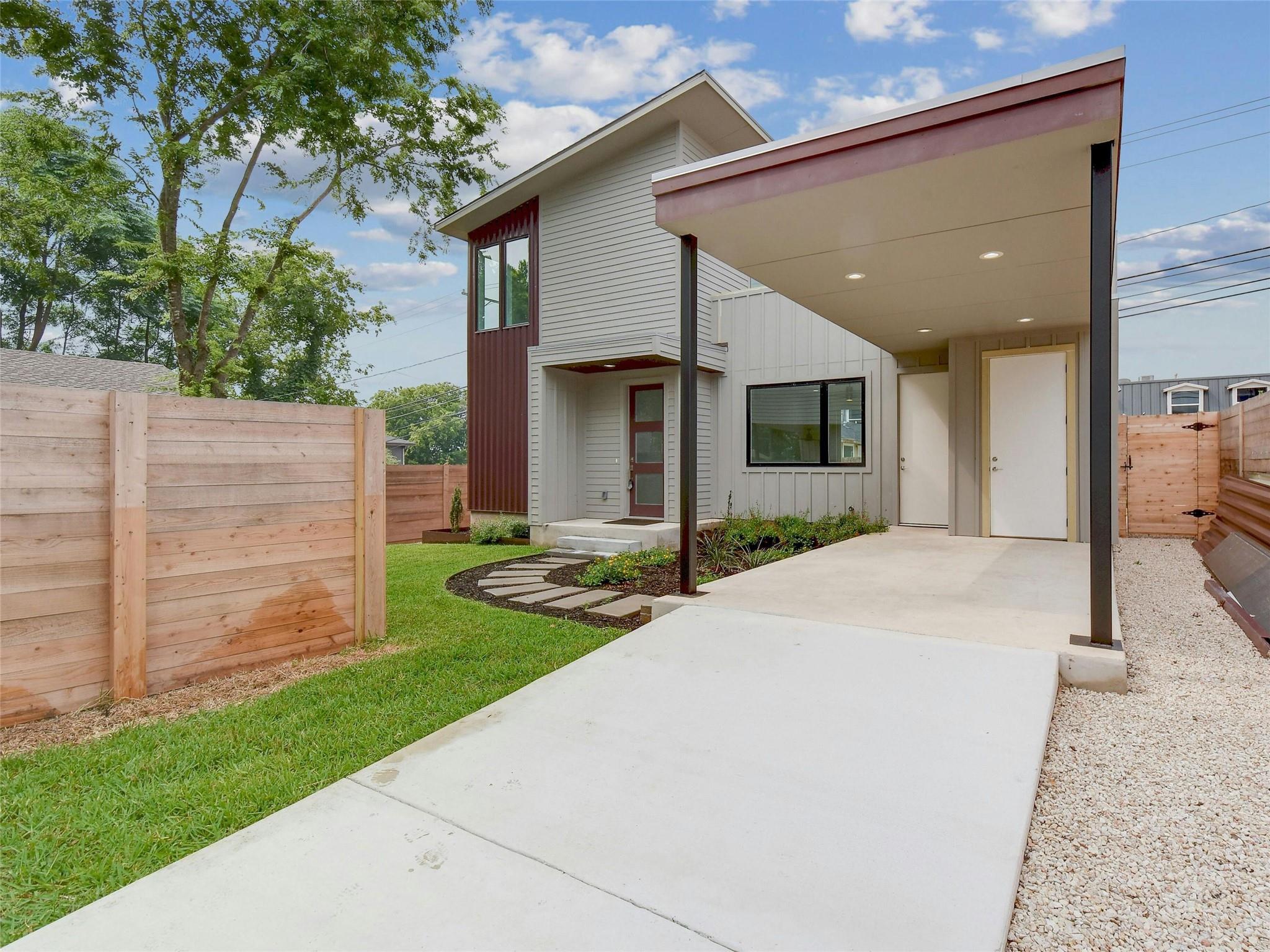 Listing photo 1 of 313  Blackson Ave  #B
