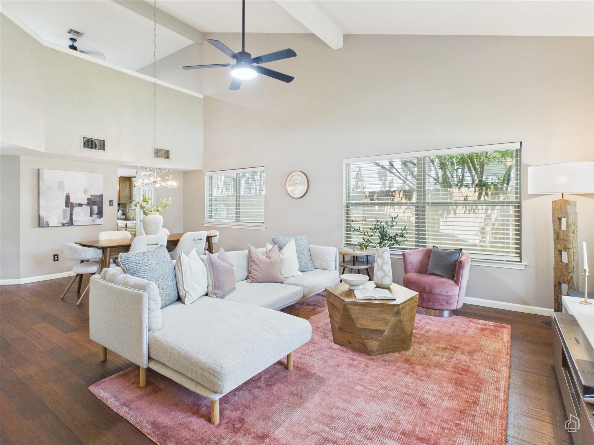 Listing photo 1 of 6503  Shiner St