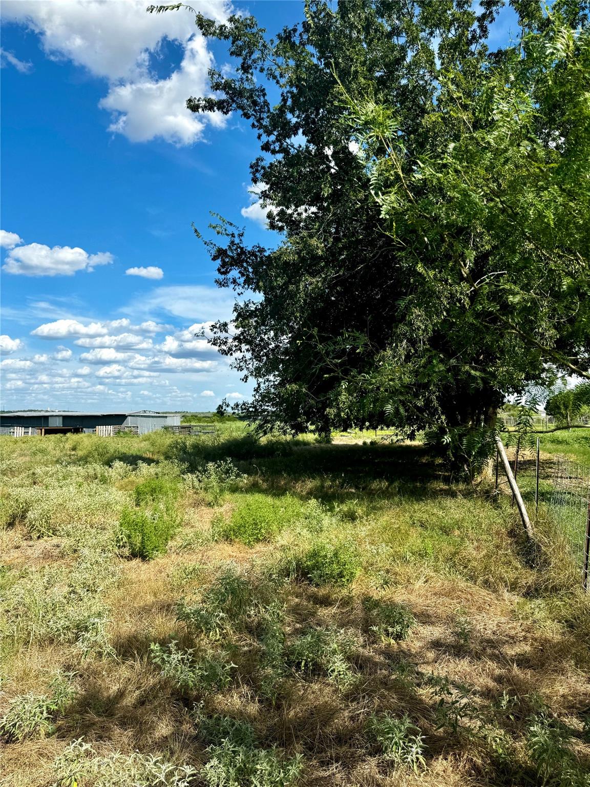 Listing photo 1 of 386  3G Rd