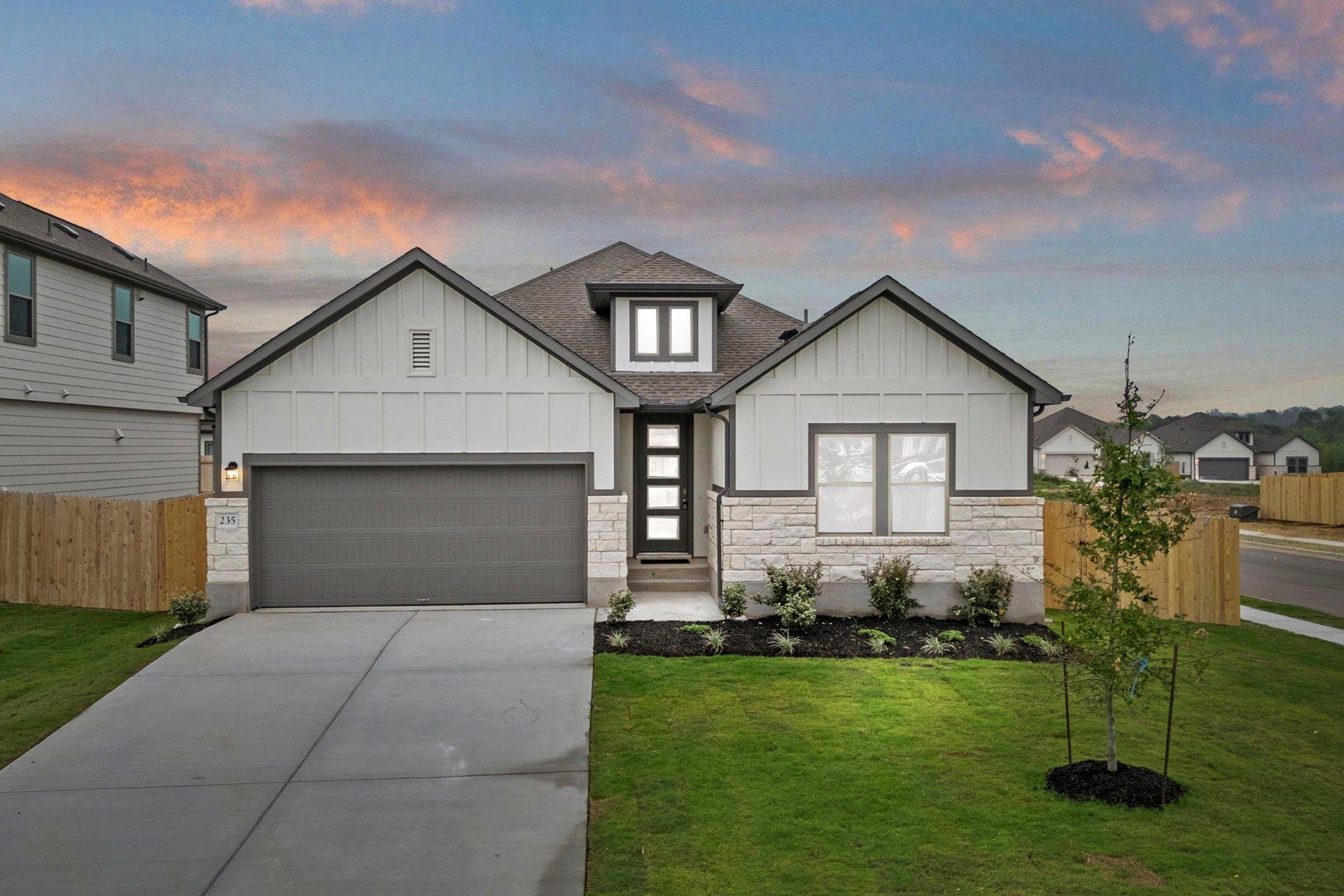 Listing photo 1 of 235  Red Tail Hawk Ln