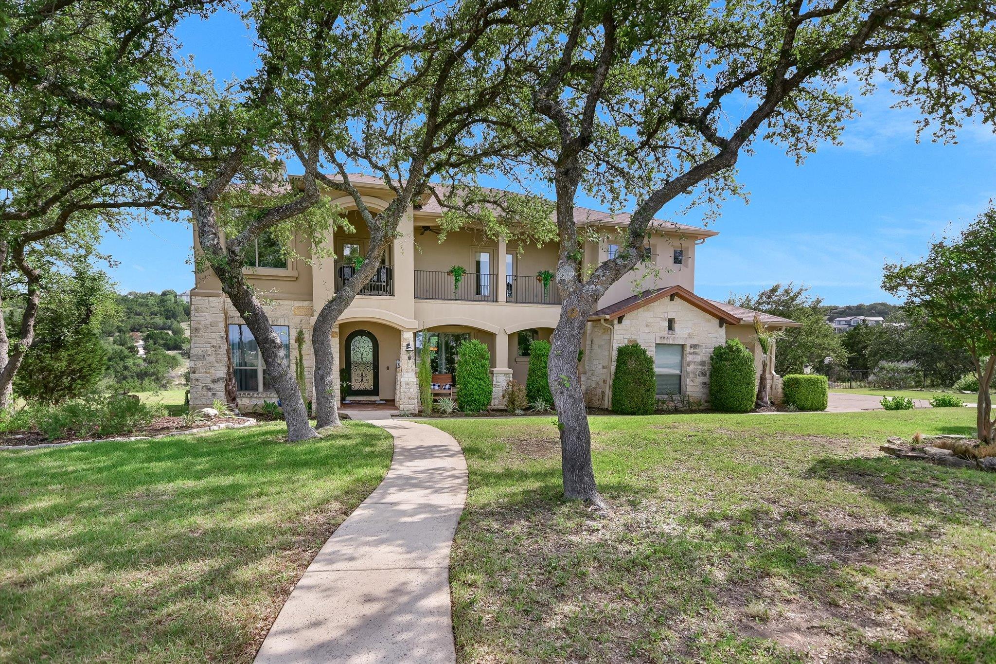 Listing photo 1 of 20409  Cordill Ln