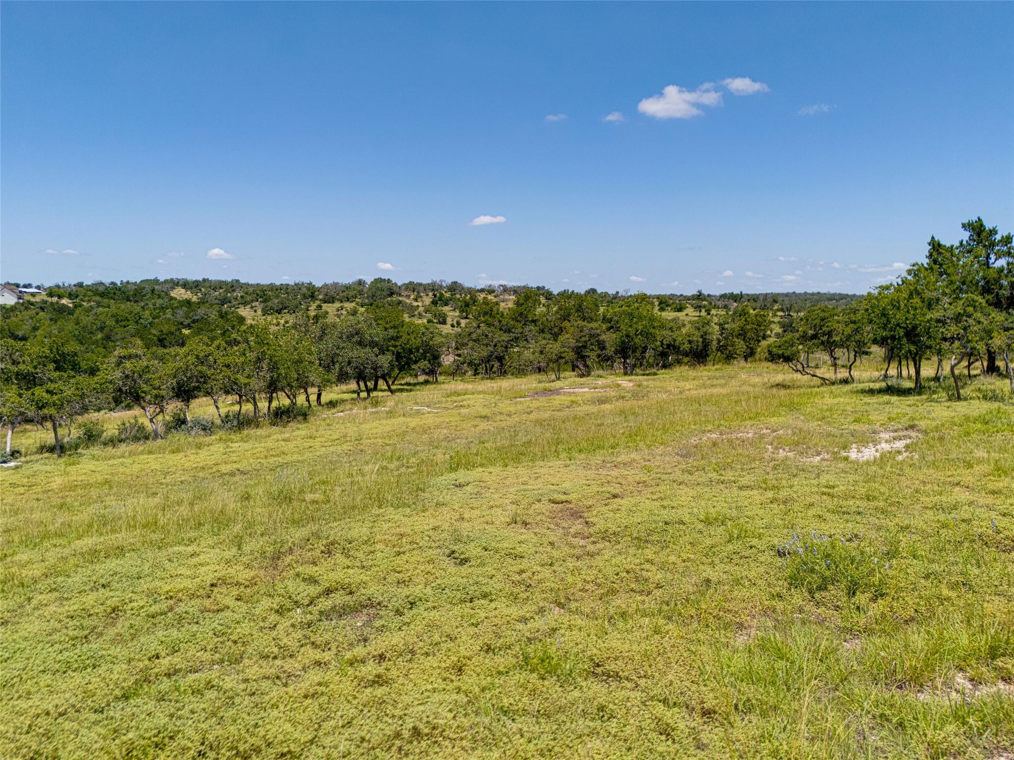 Listing photo 1 of 19 N Cielo Vista Ct