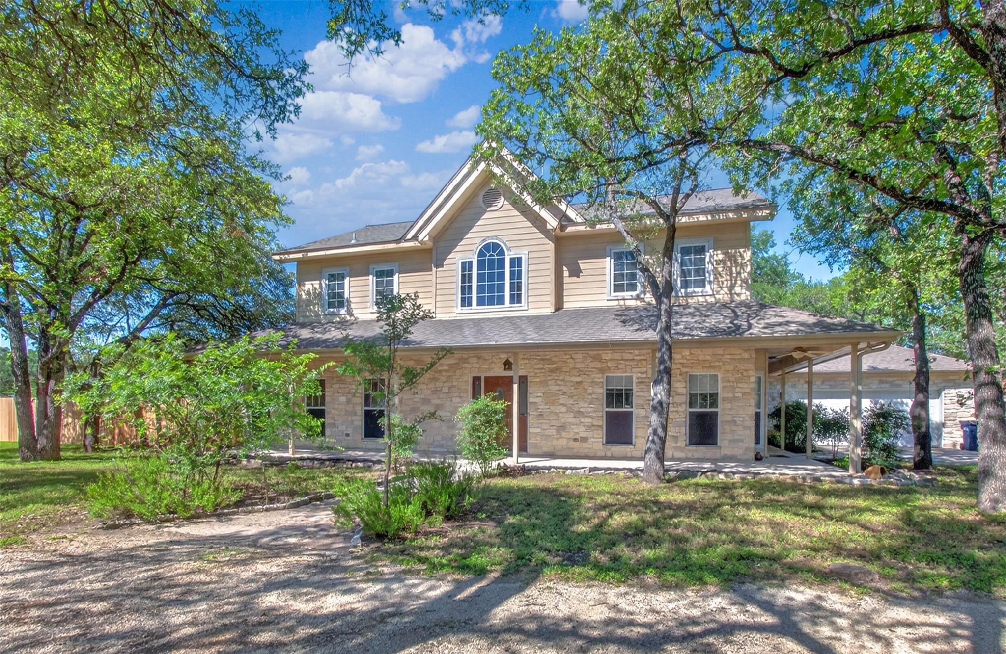Listing photo 1 of 613  Breakaway Rd