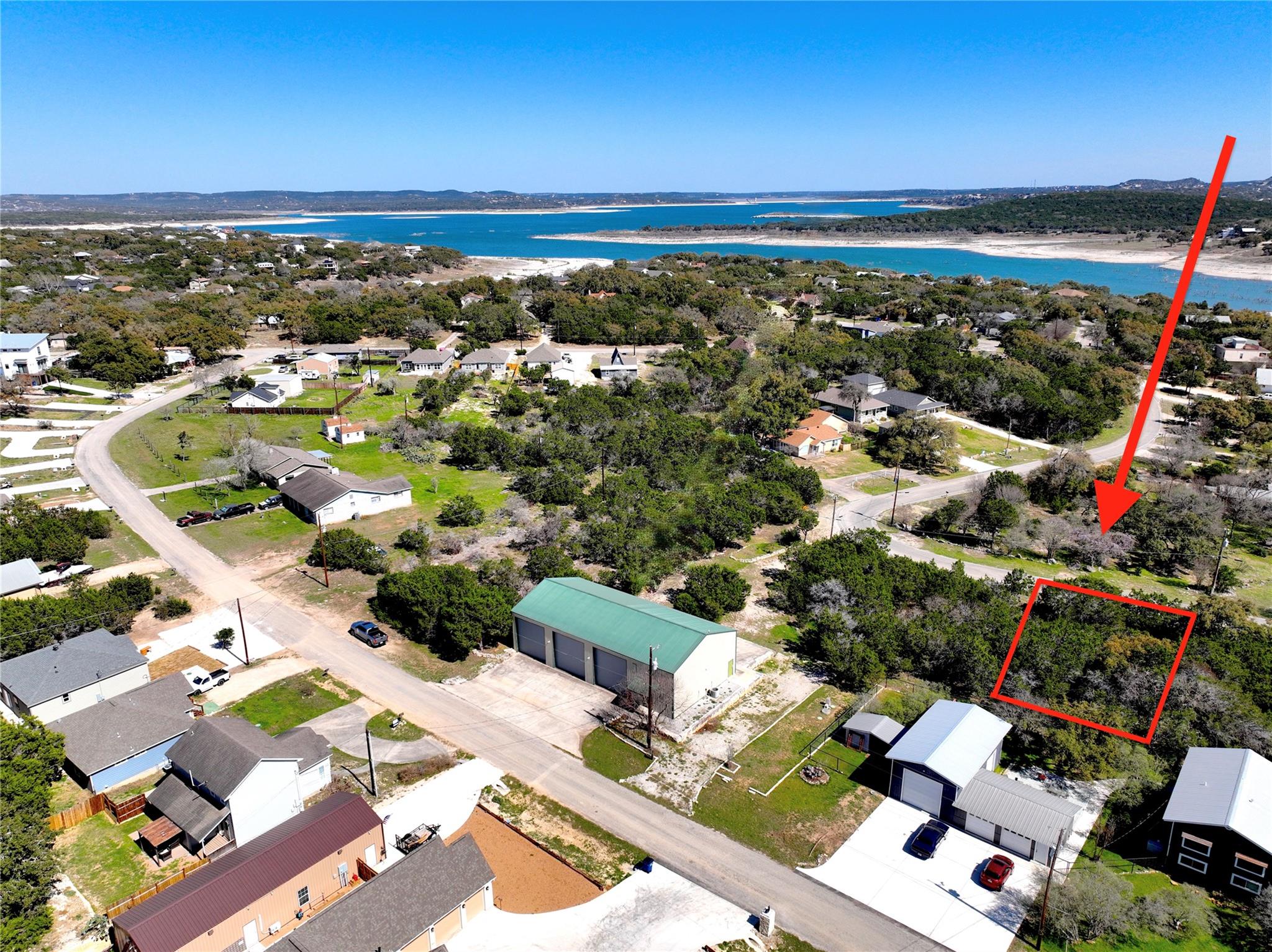 Listing photo 1 of 1841  Canyon Lake Dr