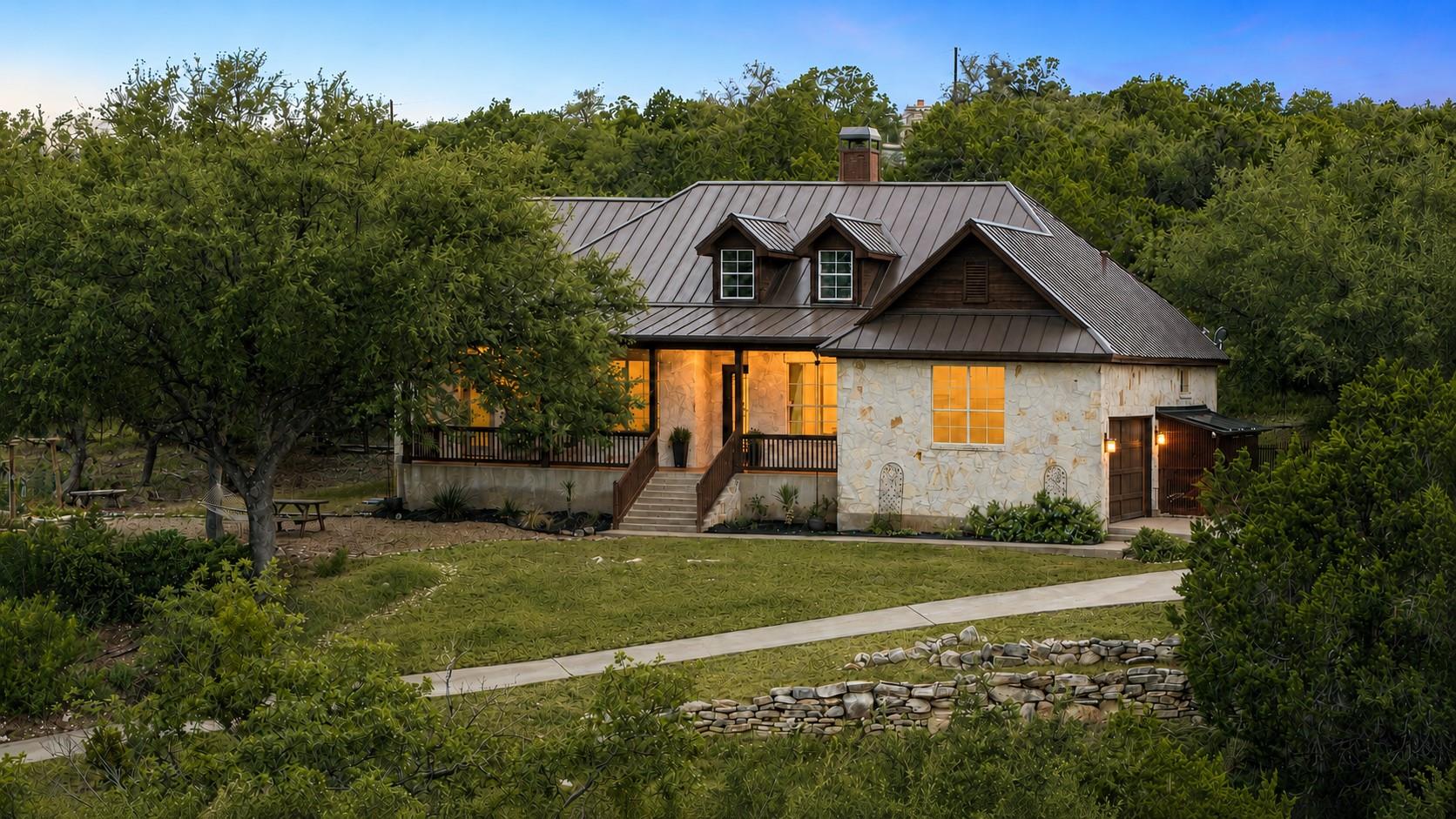 Listing photo 1 of 1906  Bee Creek Rd