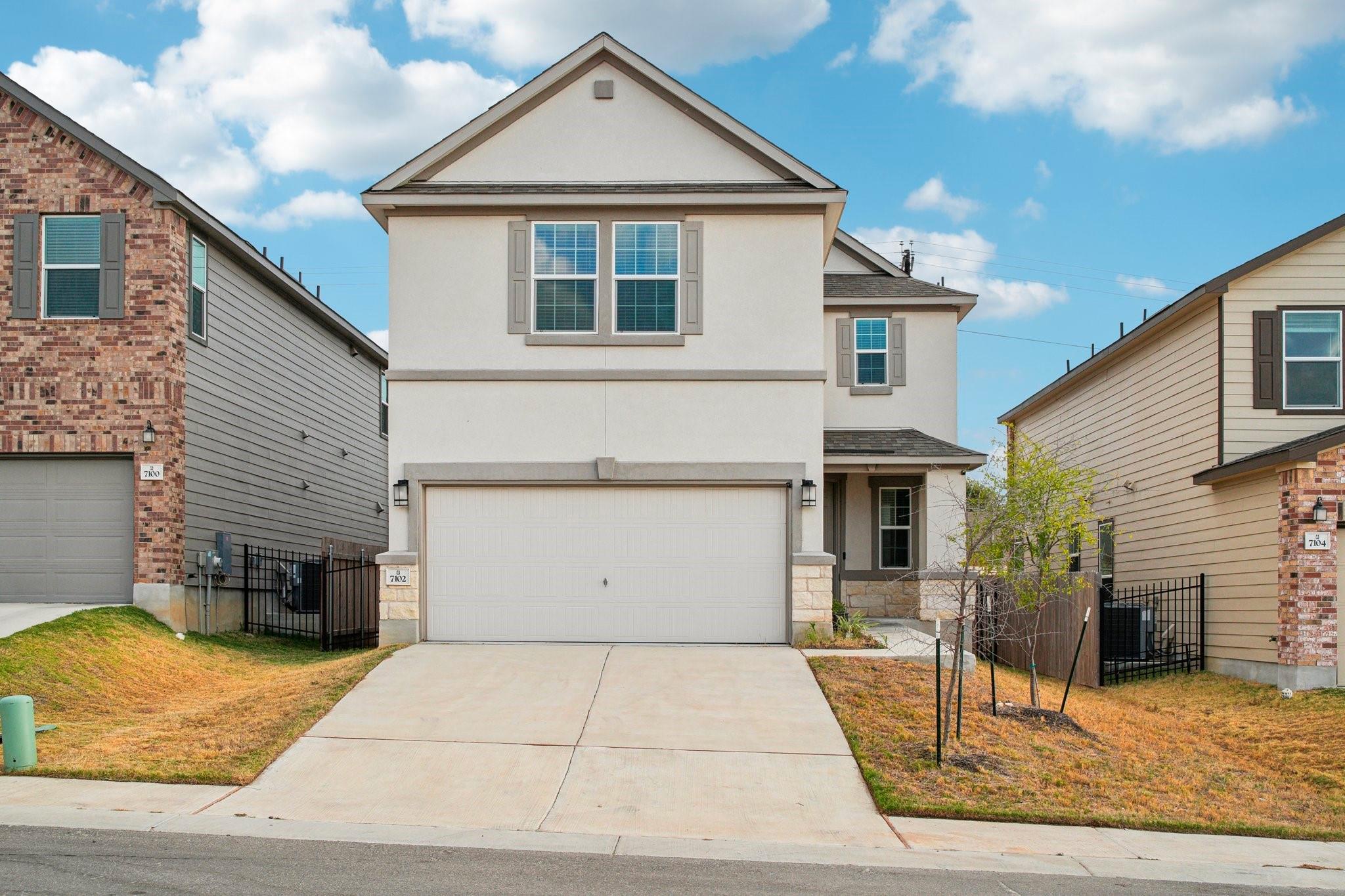 Listing photo 1 of 7102  Summer Tanager Dr  #16