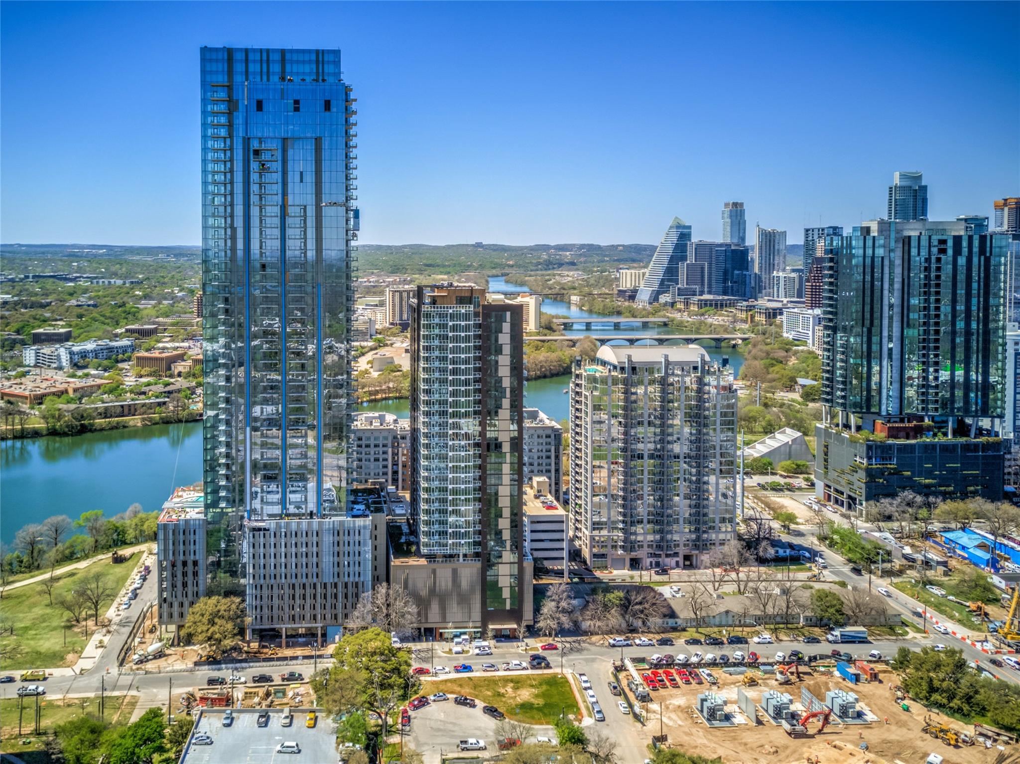Listing photo 1 of 48  East Ave  #2611
