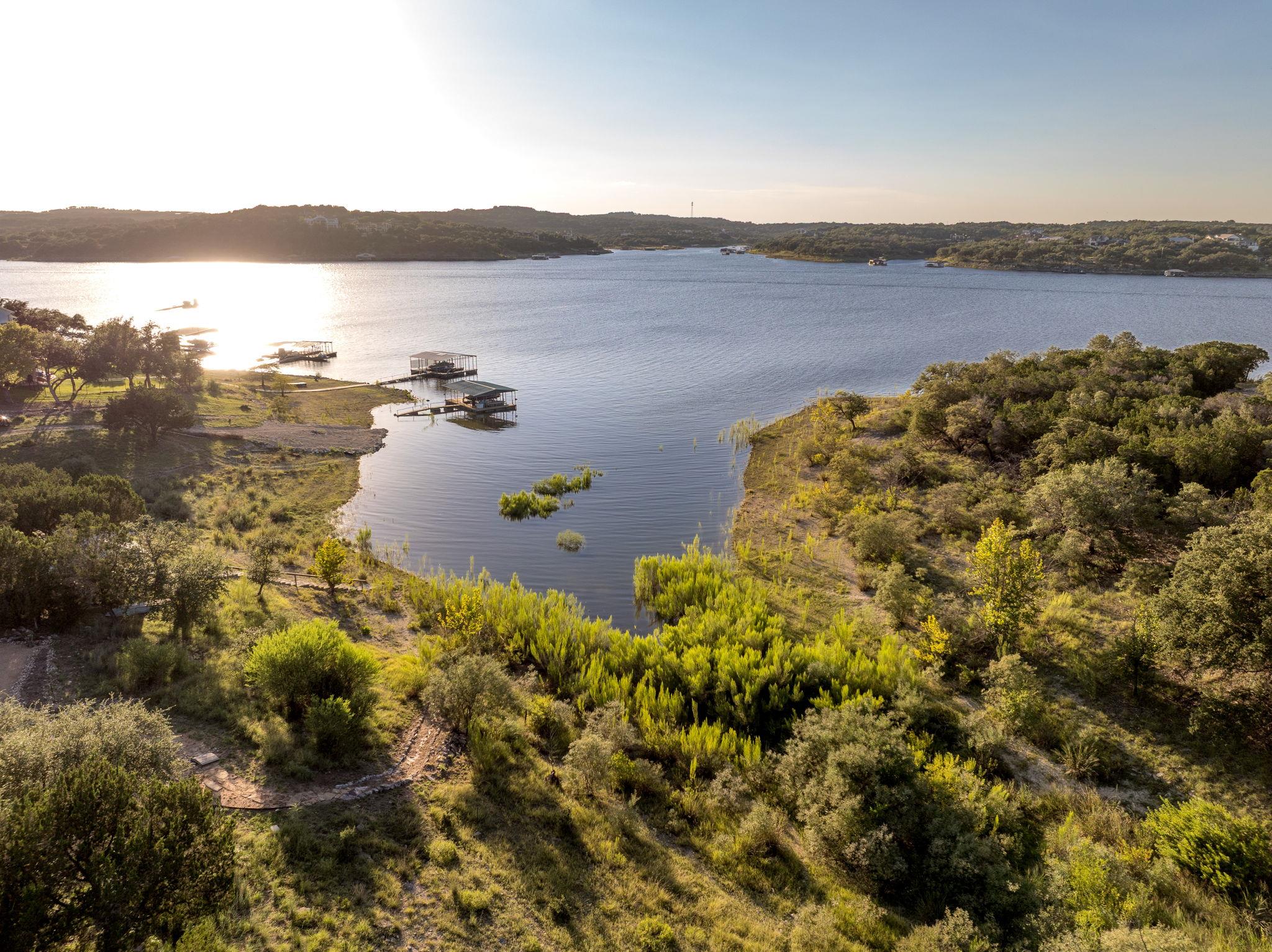 Listing photo 1 of 160  Lakefront Dr