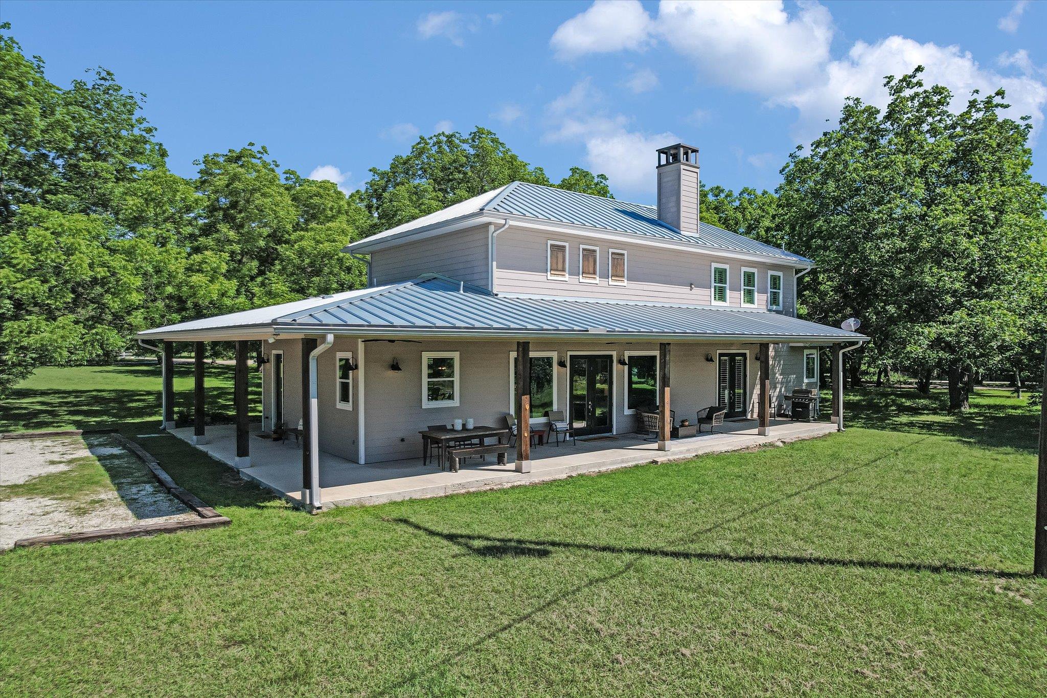Listing photo 1 of 2700  Flite Acres Rd