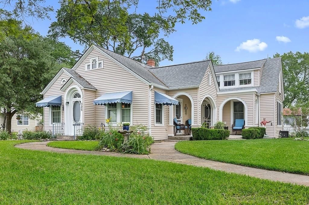 326  Centennial St 매물 사진 1