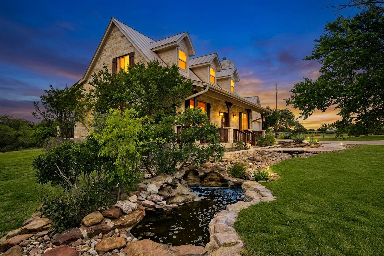 Listing photo 1 of 5300  Lookout Ridge Dr