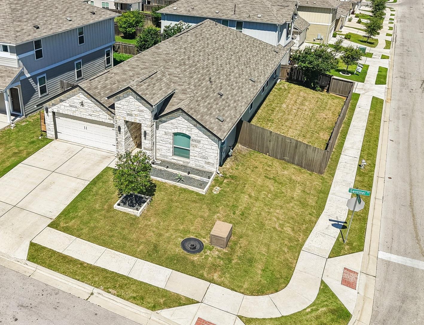 Listing photo 1 of 10700  Sentinel Dr