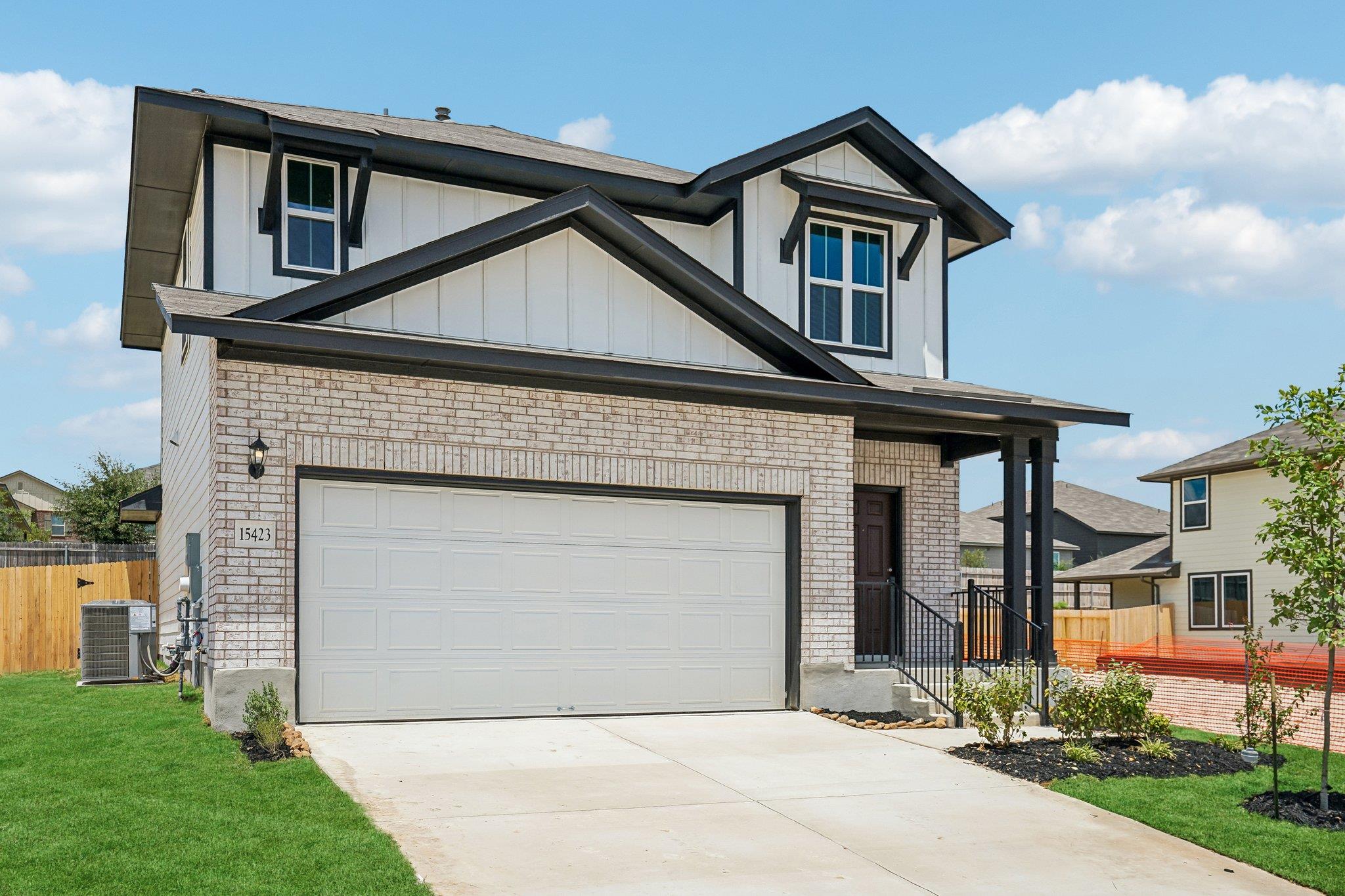 Listing photo 1 of 15423  Bonnethead Rd