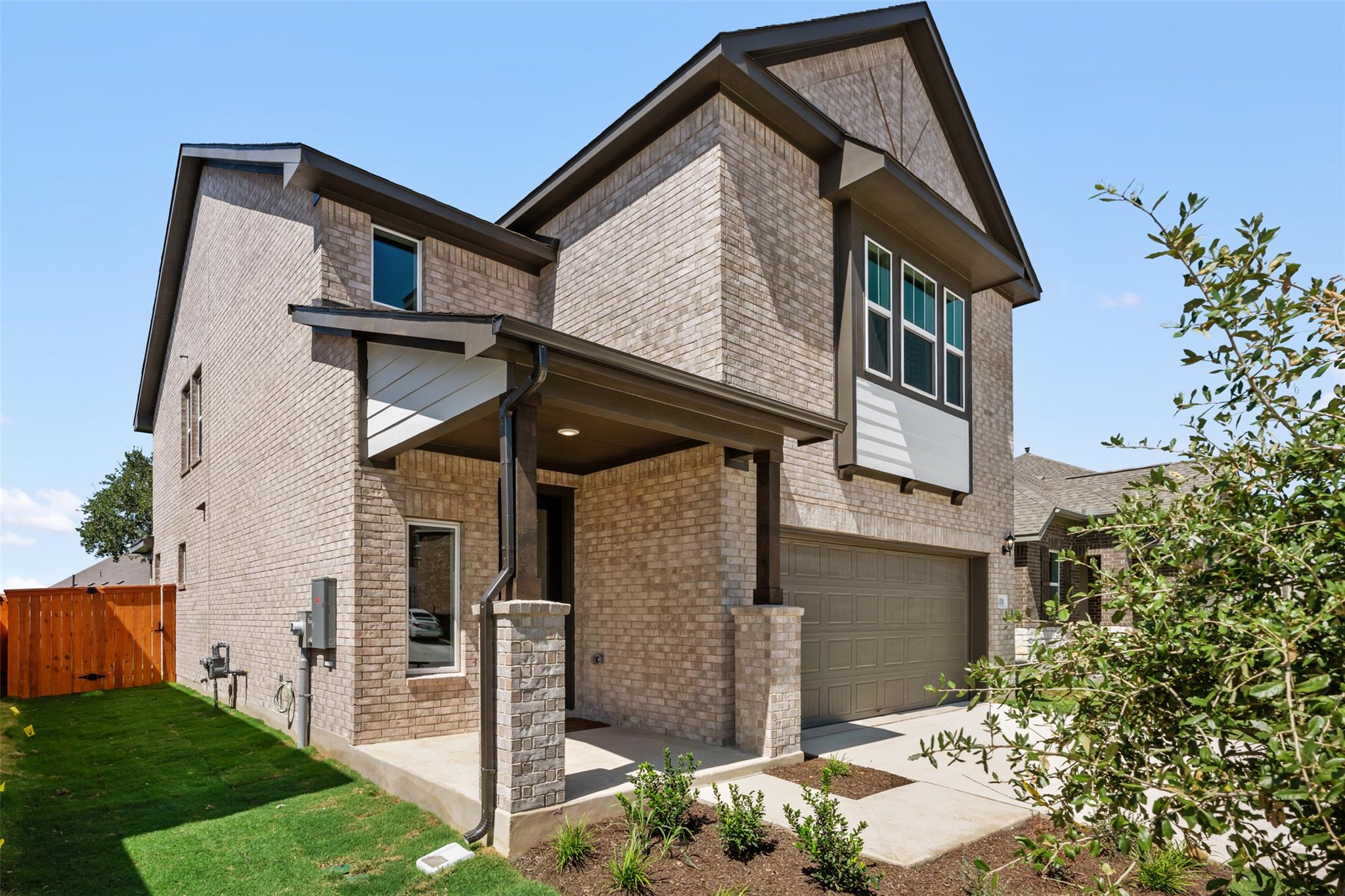 Listing photo 1 of 17518  Carmel Rancho Ave