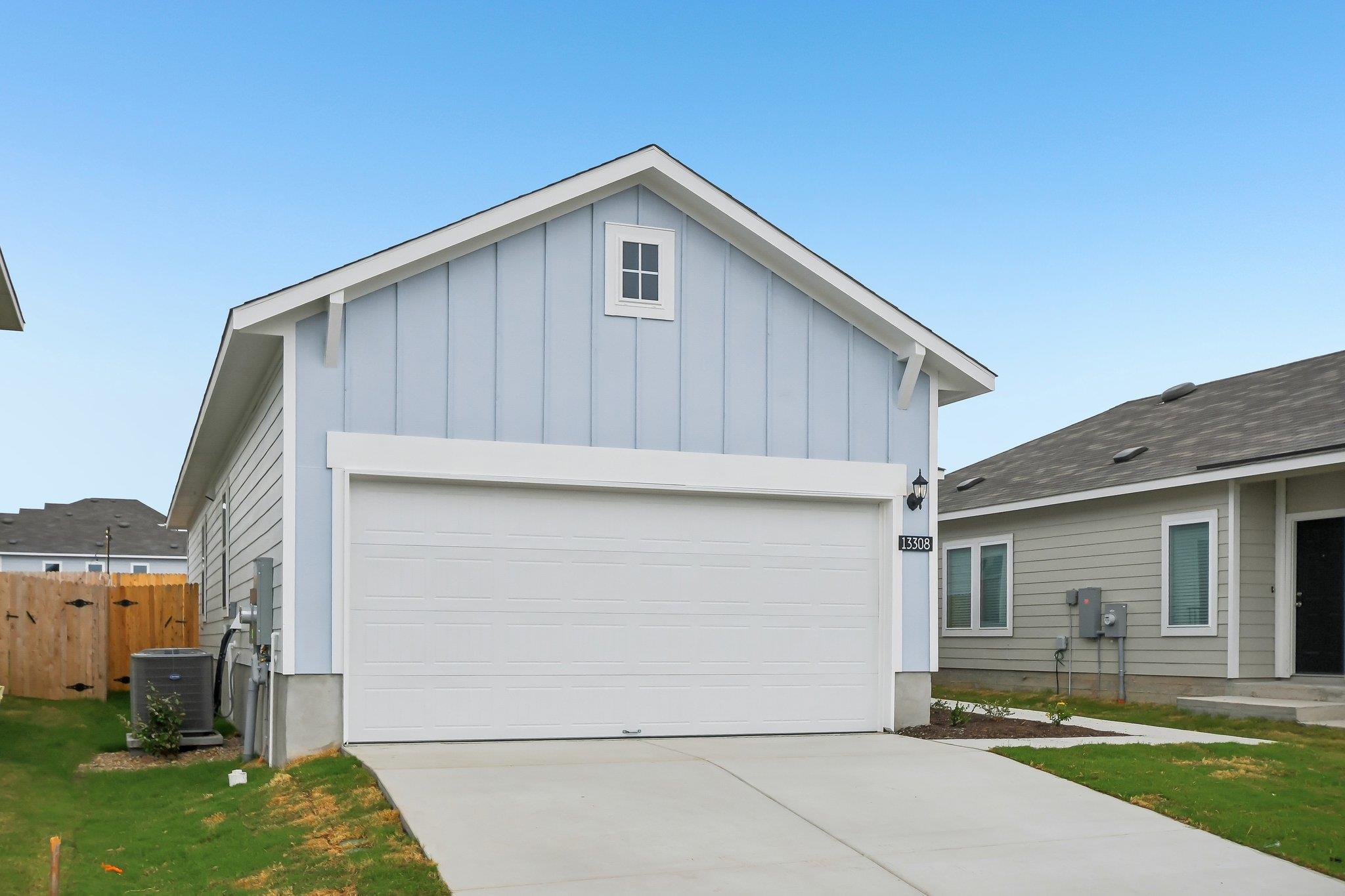 Listing photo 1 of 13308  Underbank Rd