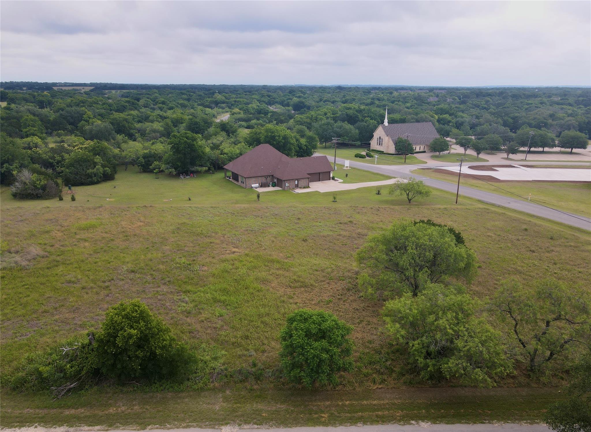 Listing photo 1 of 1603  Brookside Dr