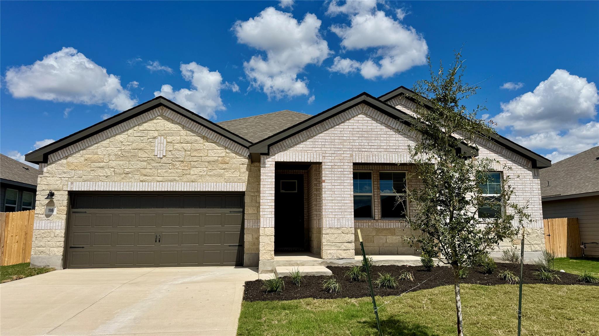 Listing photo 1 of 116  Pendleton Dr