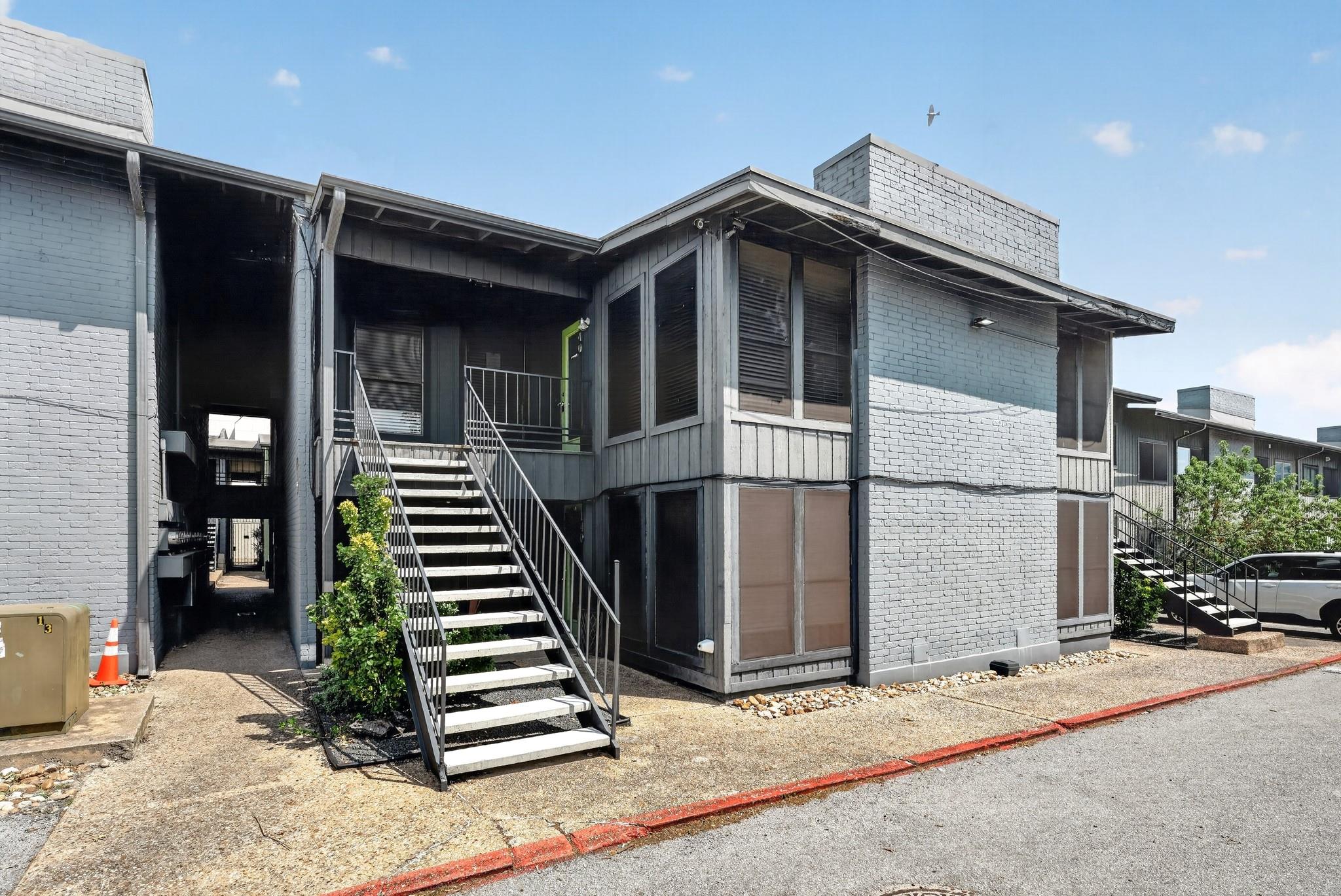 Listing photo 1 of 909  Reinli St  #240