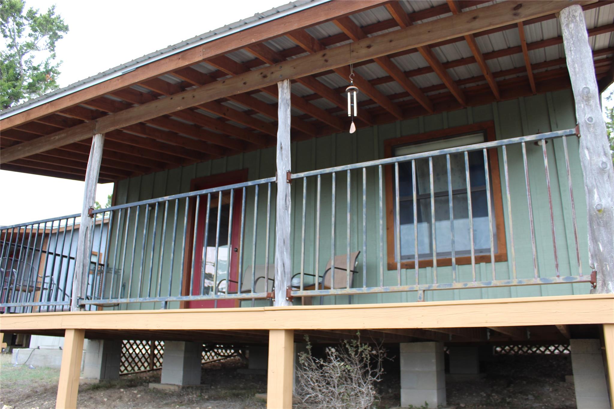 Listing photo 1 of 961  Buttercup Ln  #2