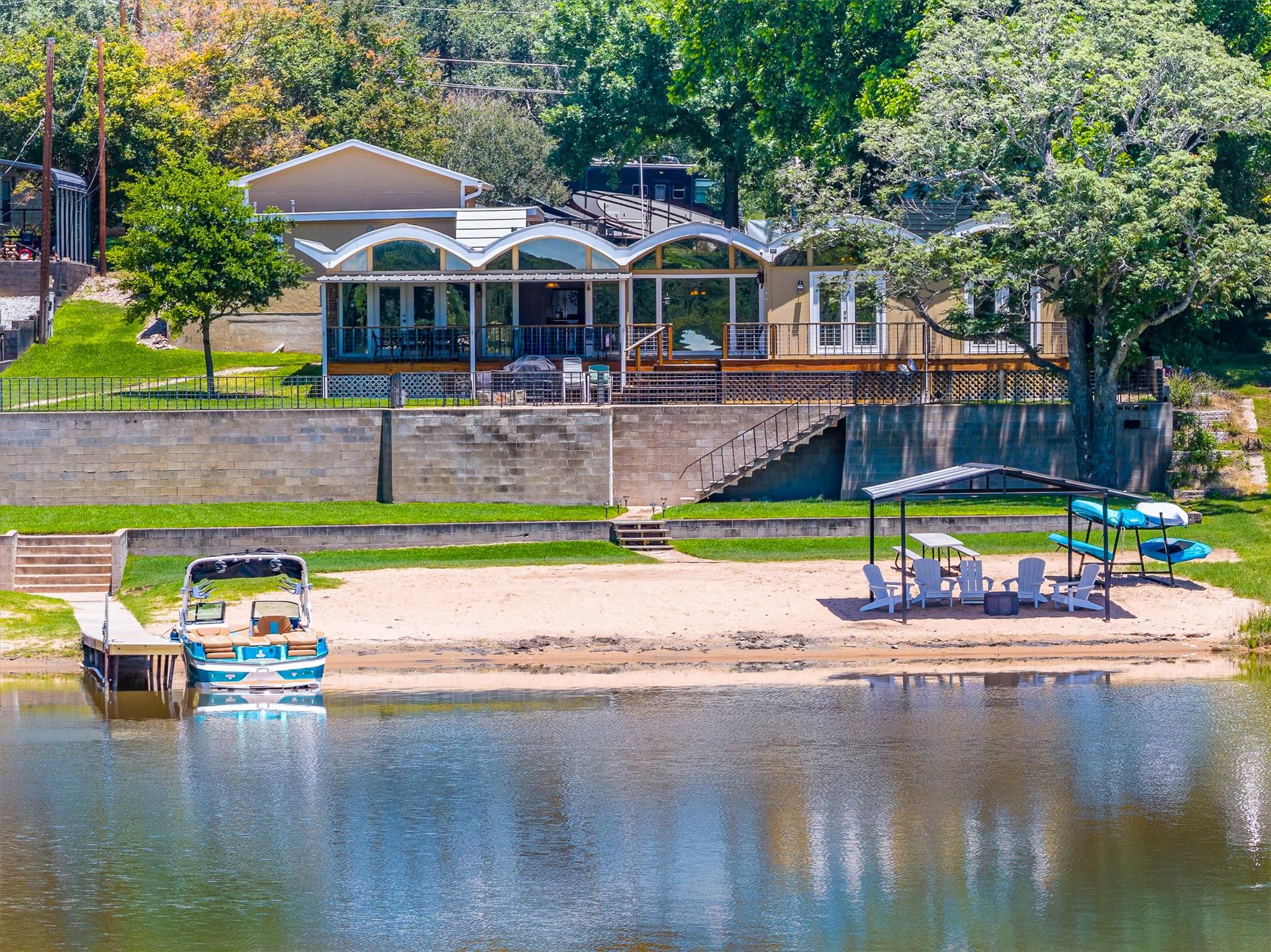 3708  River Oaks Dr 매물 사진 1