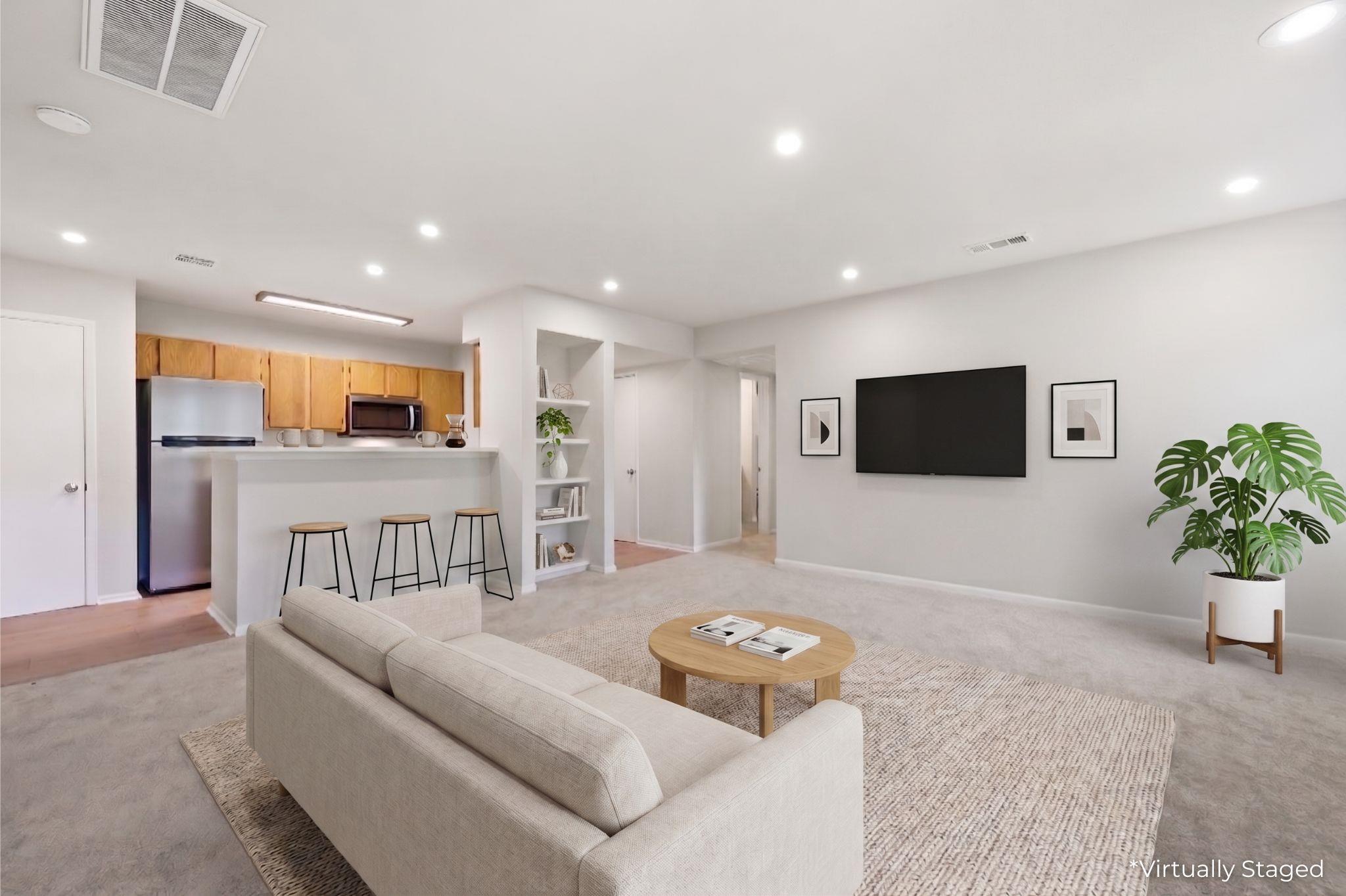 Listing photo 1 of 4500 E Oltorf St  #A120