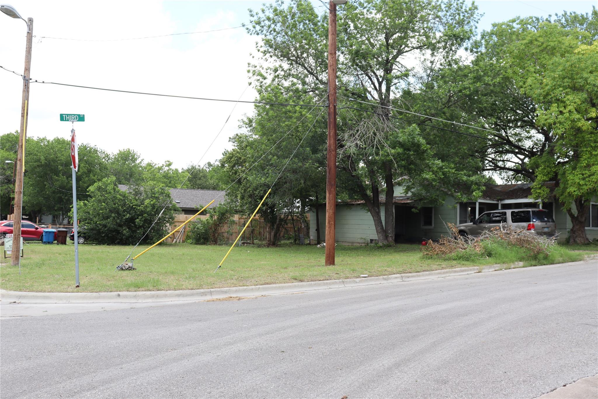 Listing photo 1 of TBD  Neches St