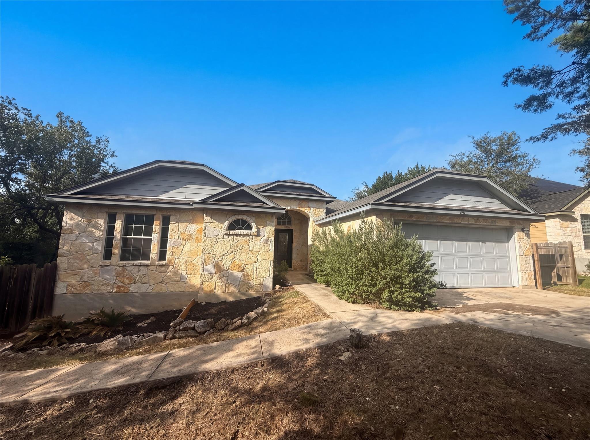 Foto del anuncio 1 de 12  Birchwood Cir