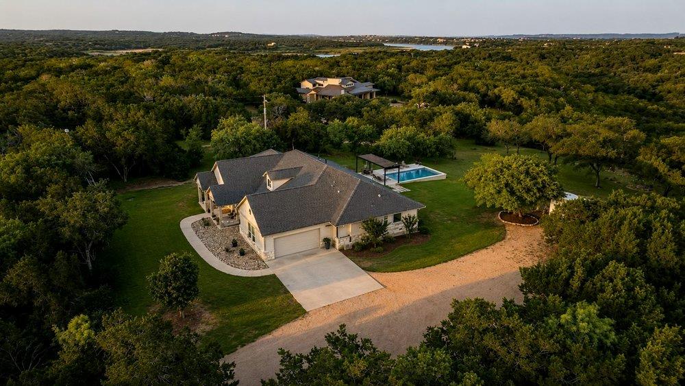 Perched atop a hill, this tranquil property offer