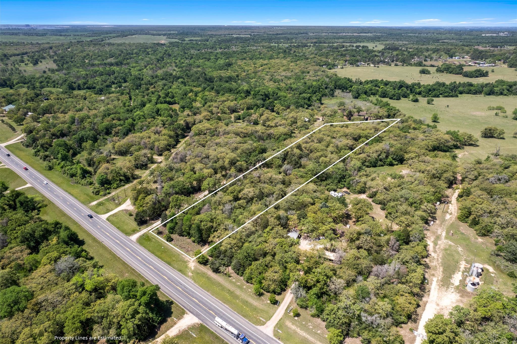 Listing photo 1 of 2810  S Highway 77 None