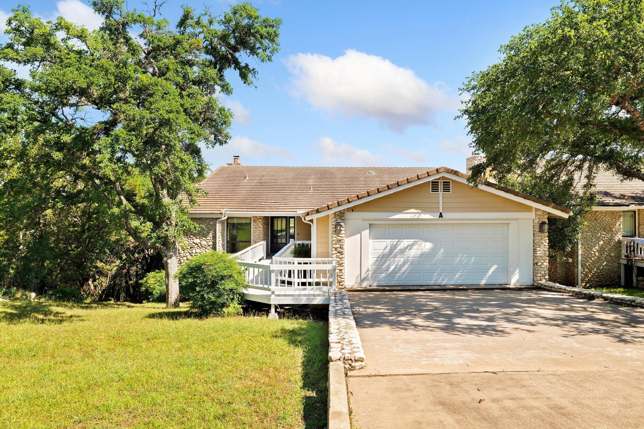 Listing photo 1 of 310  Dogie Dr  #A
