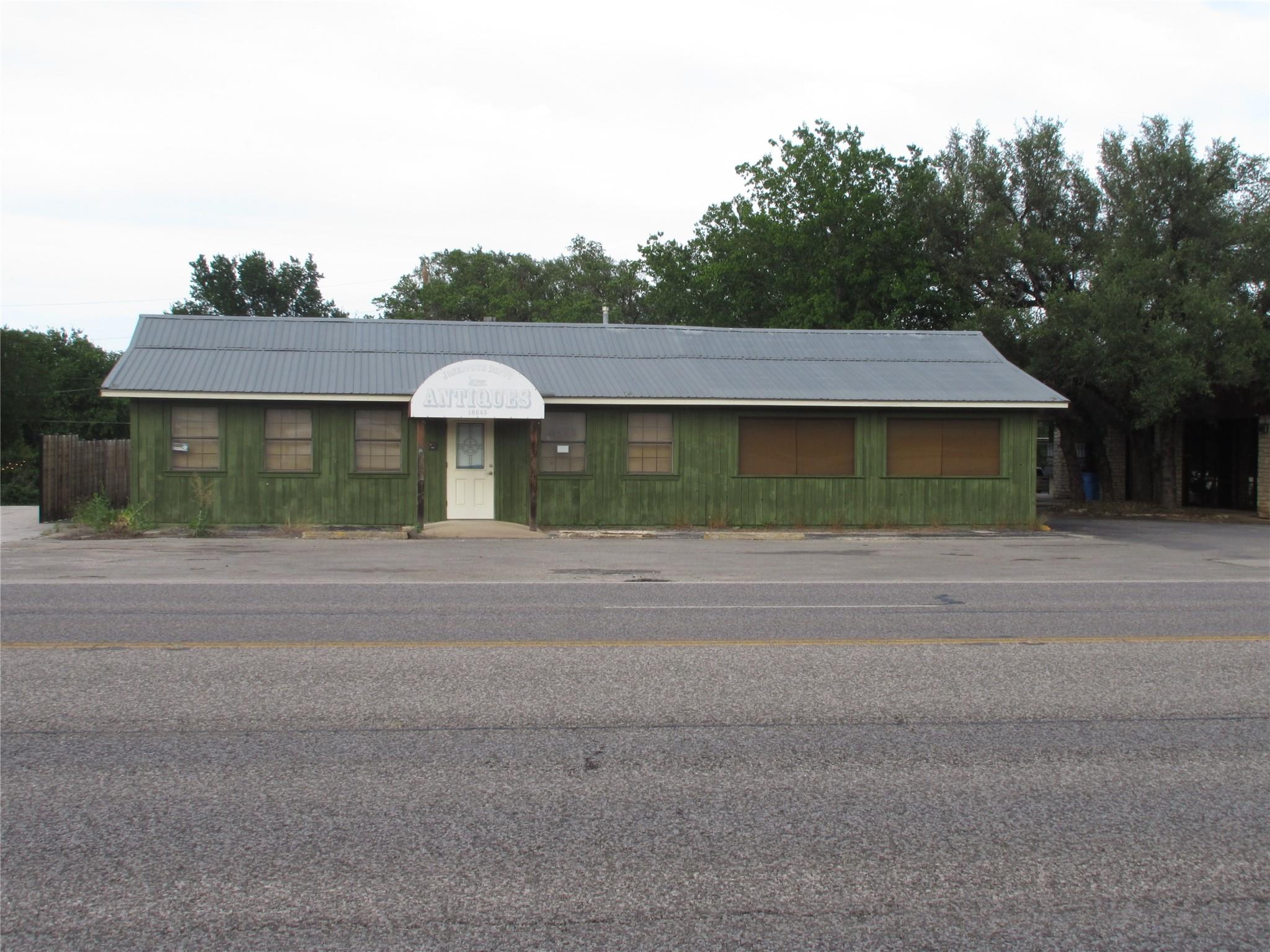 Listing photo 1 of 18645  FM 1431 Rd