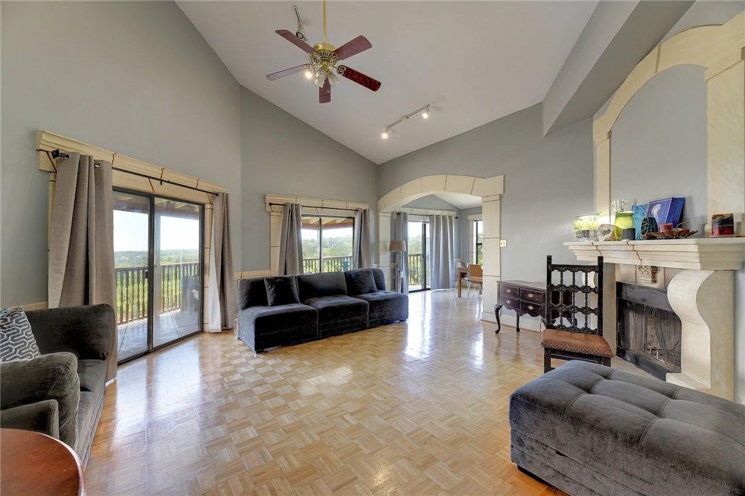 Listing photo 1 of 1712  Lakeshore Dr  #C