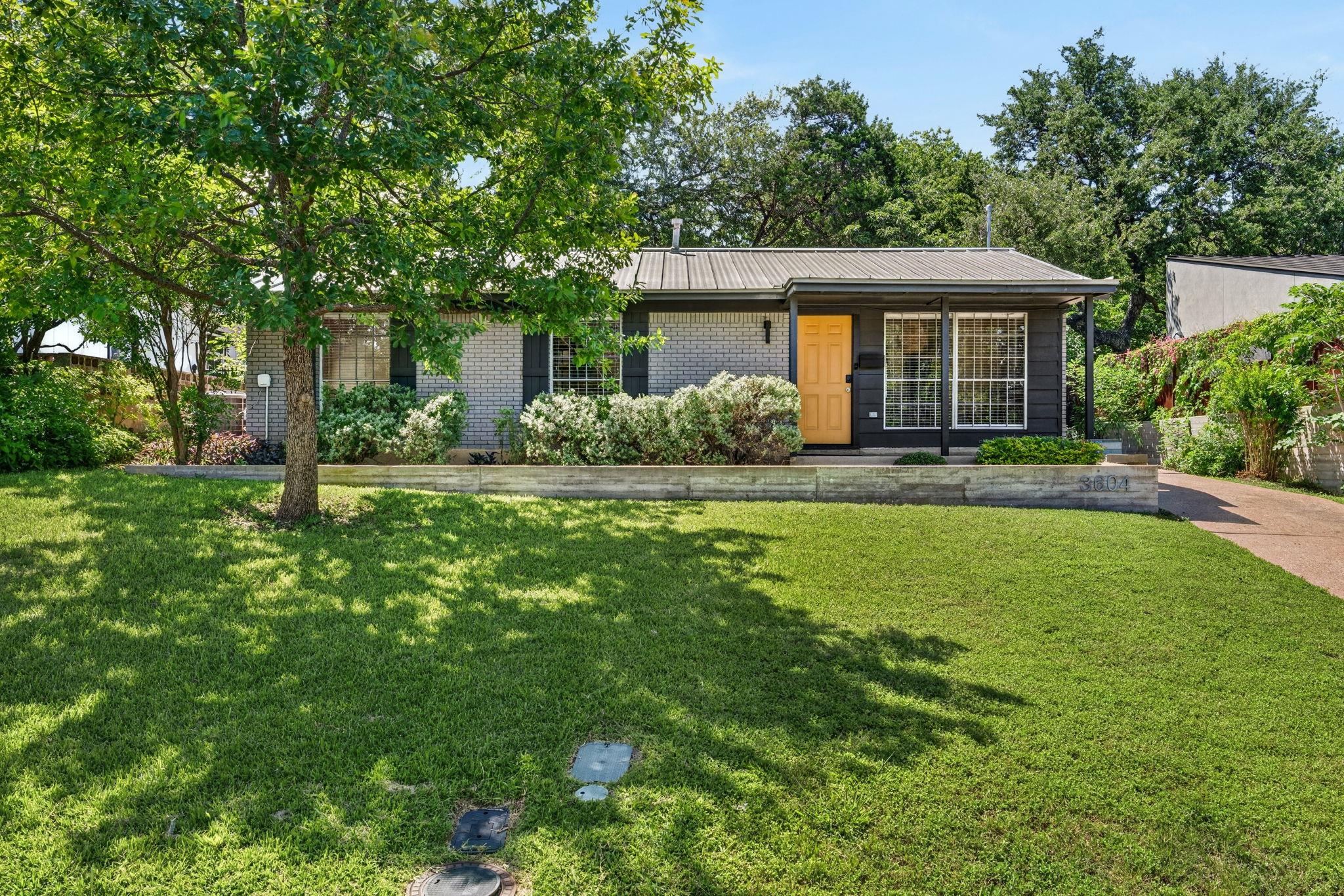 Listing photo 1 of 3604  Wilson St
