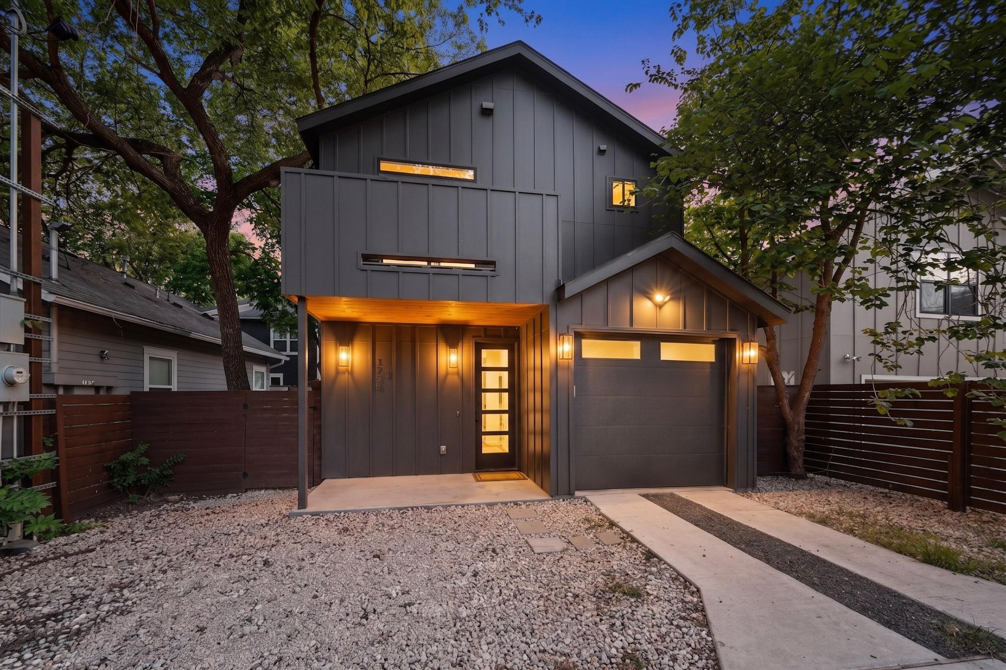 Listing photo 1 of 1708  Canterbury St  #2