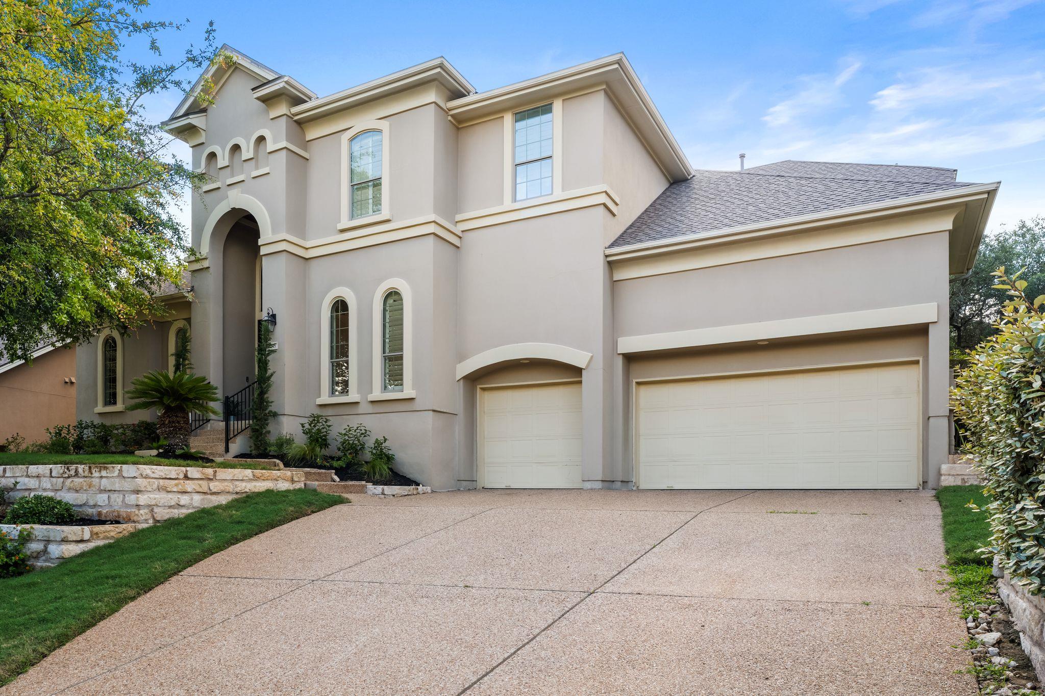 Listing photo 1 of 13500  Coleto Creek Trl