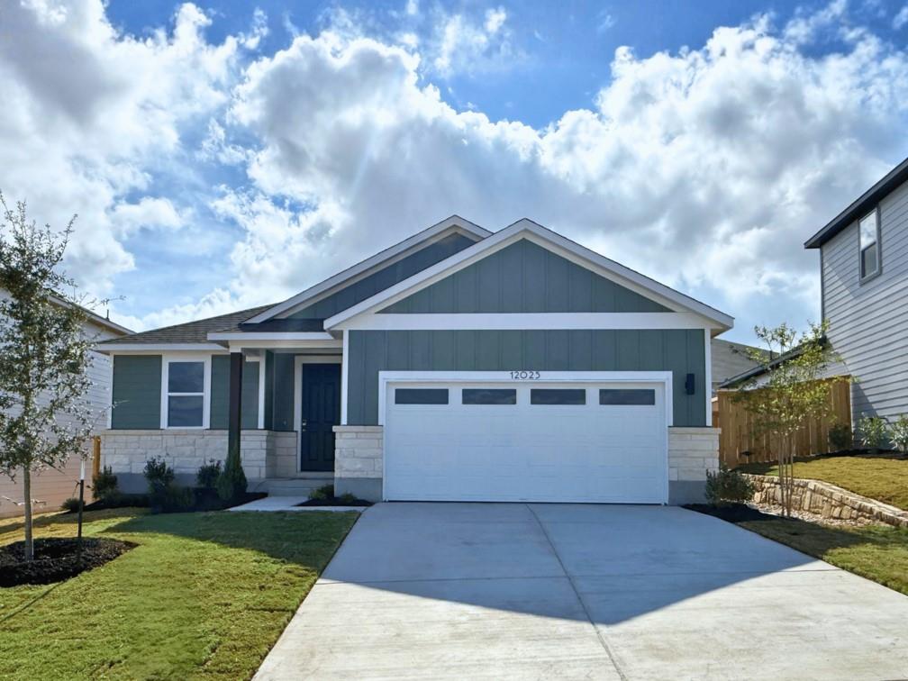 Listing photo 1 of 12025  Ellena Cv