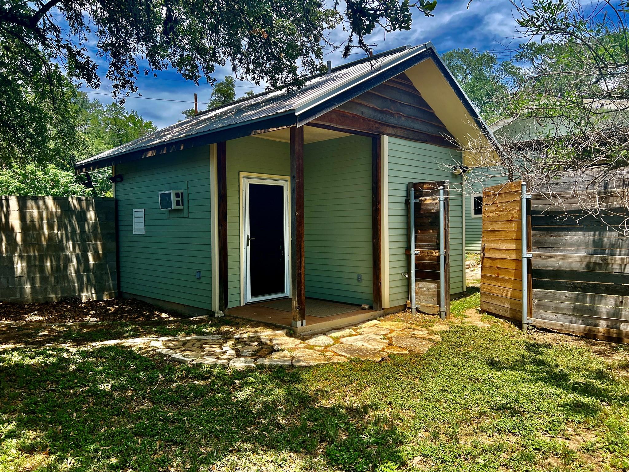 Listing photo 1 of 15303  TEXAS St  #2