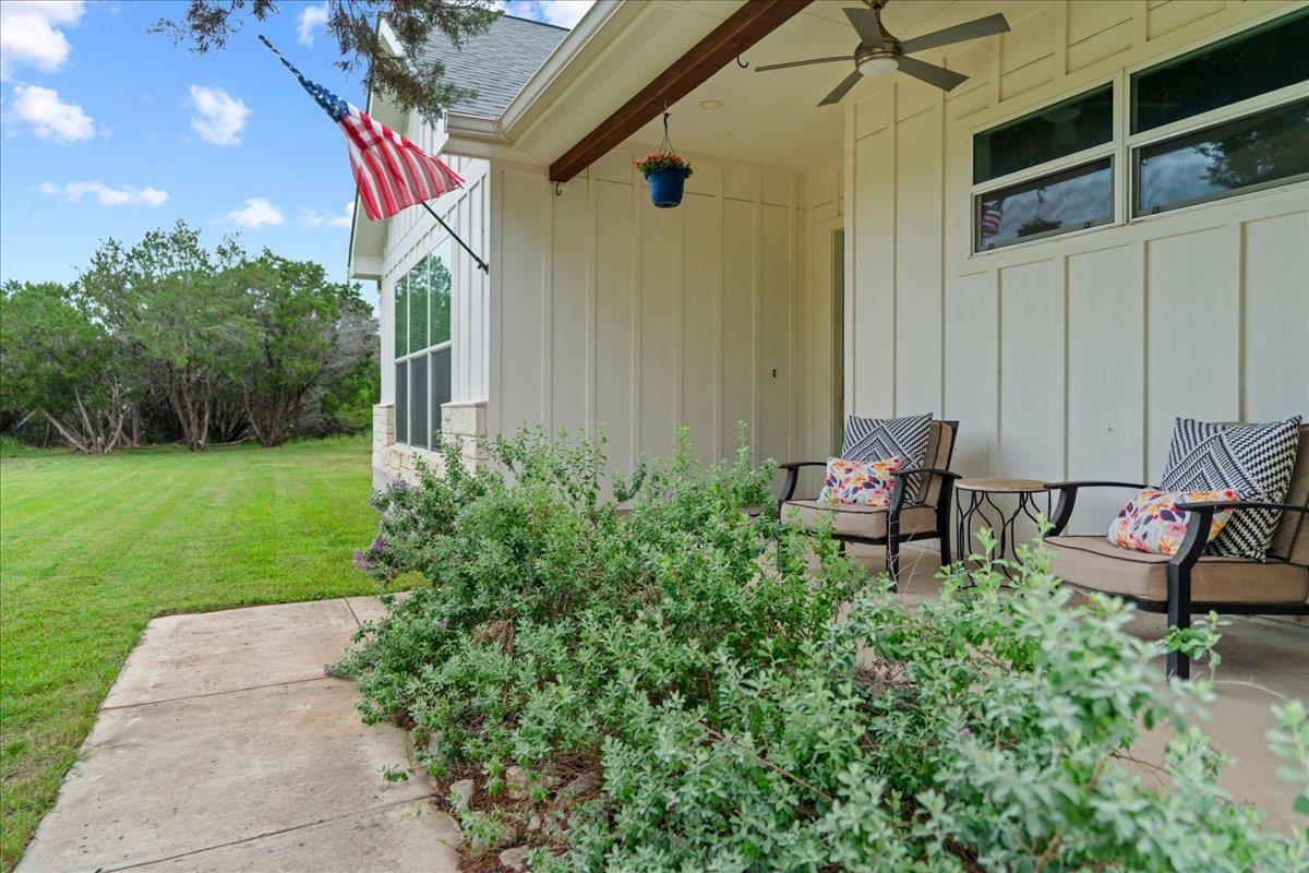 Listing photo 1 of 1  Agarita Cir
