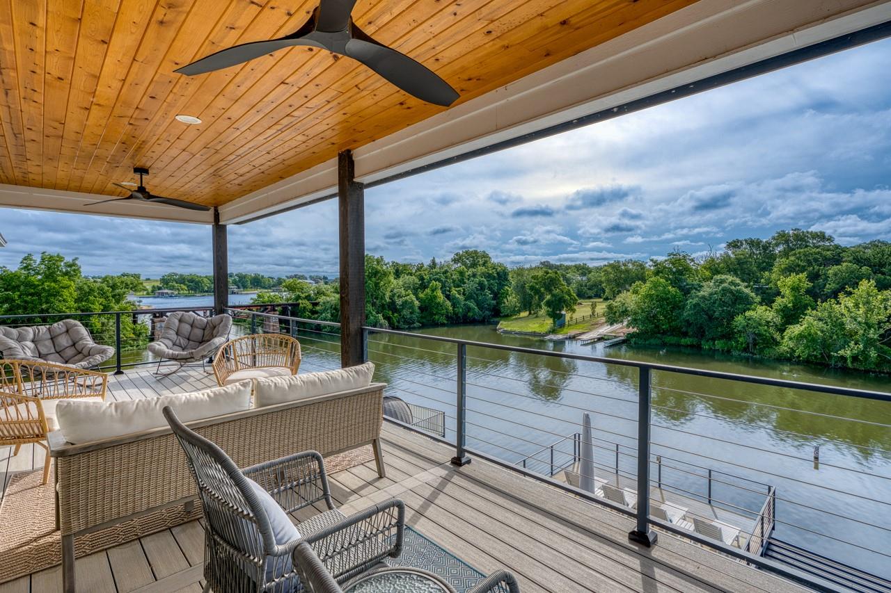 1597  Glen Cove Dr 매물 사진 1
