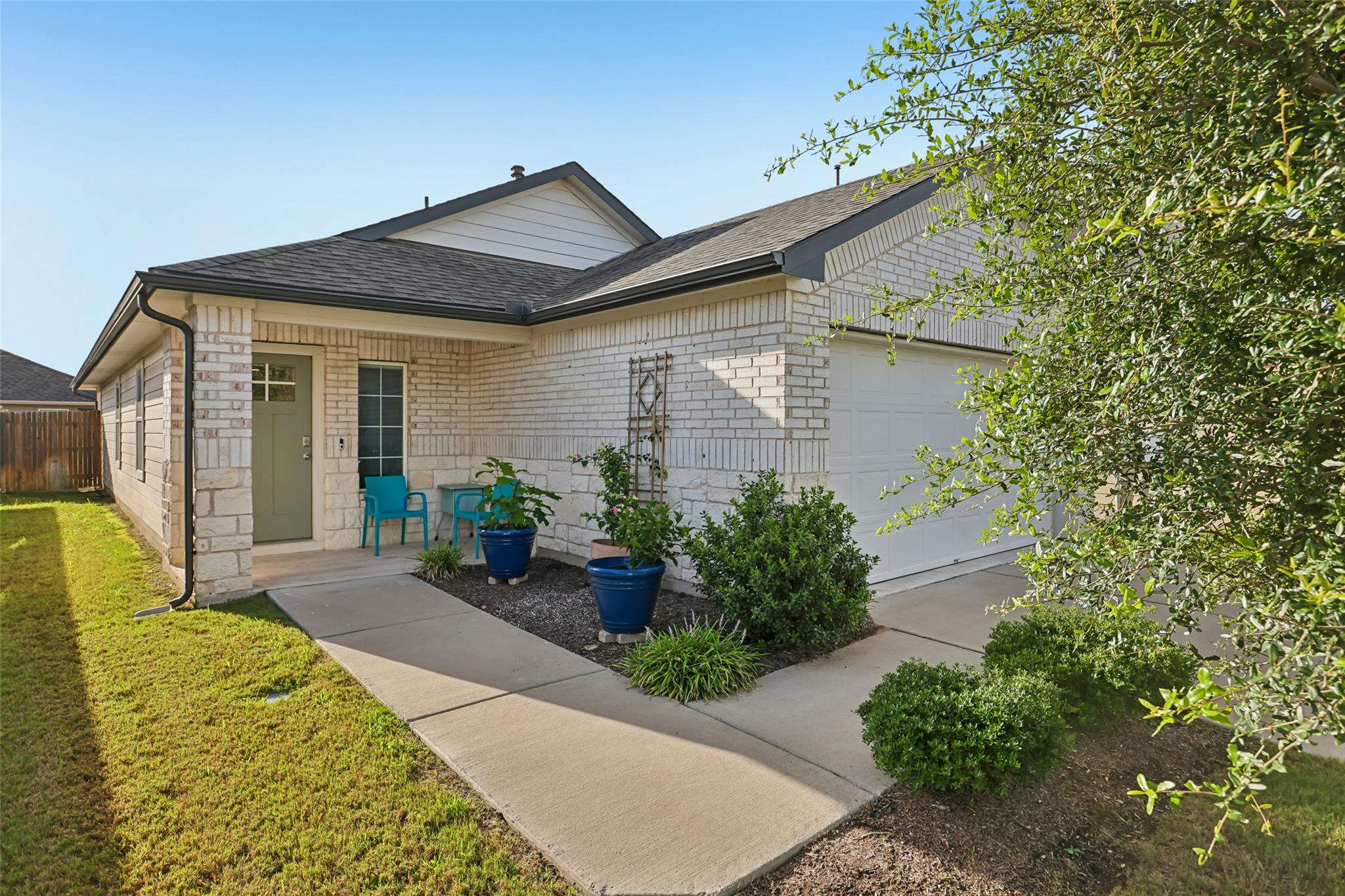 Listing photo 1 of 215  Tributary Way