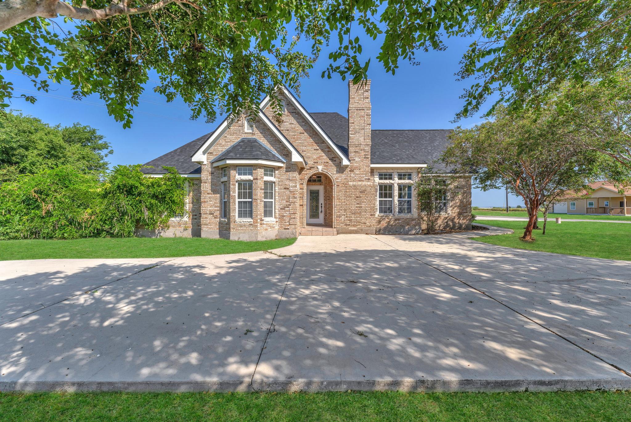 Listing photo 1 of 3424 S Old Bastrop Hwy