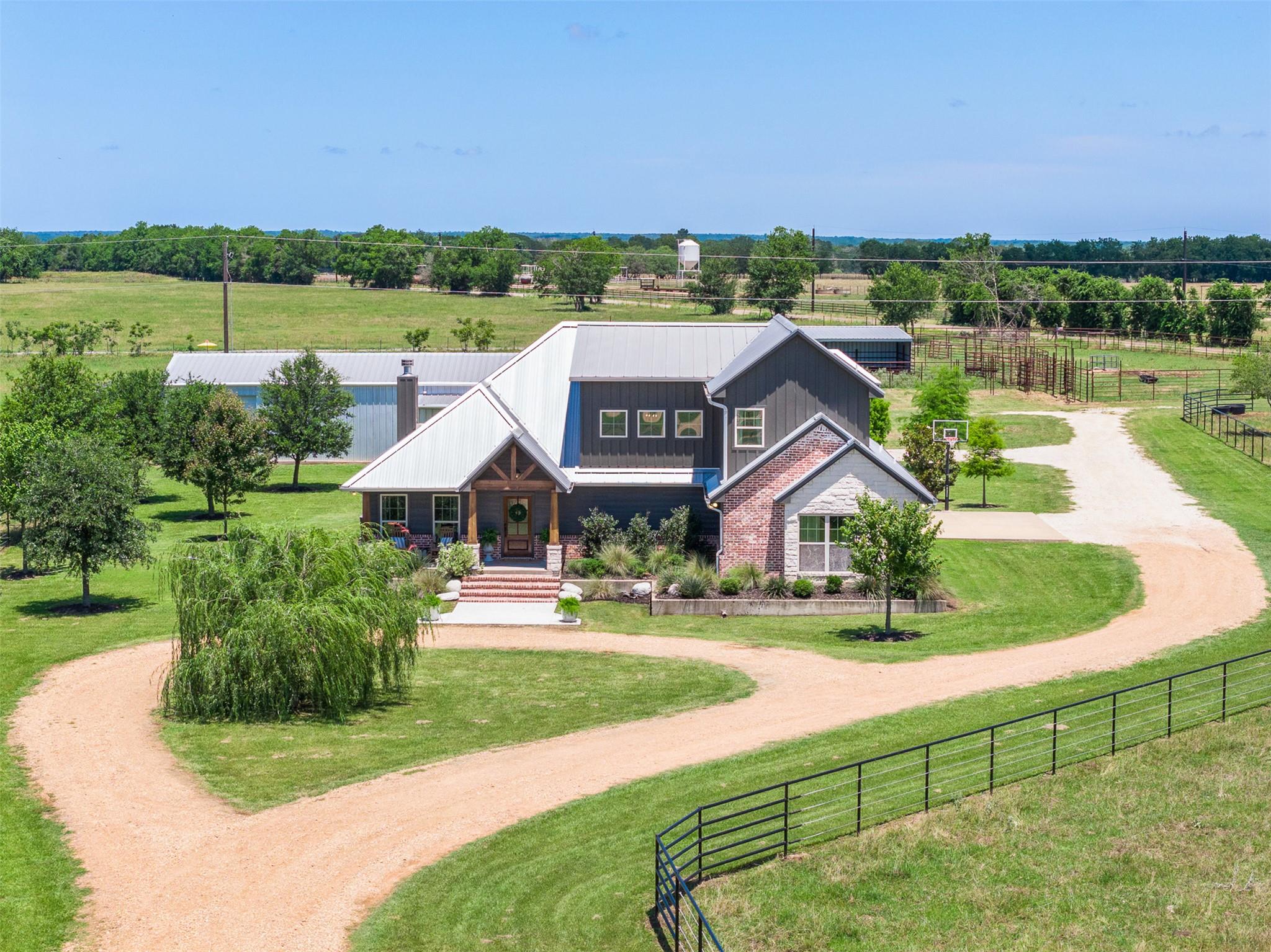 Listing photo 1 of 1801  County Road 216 None