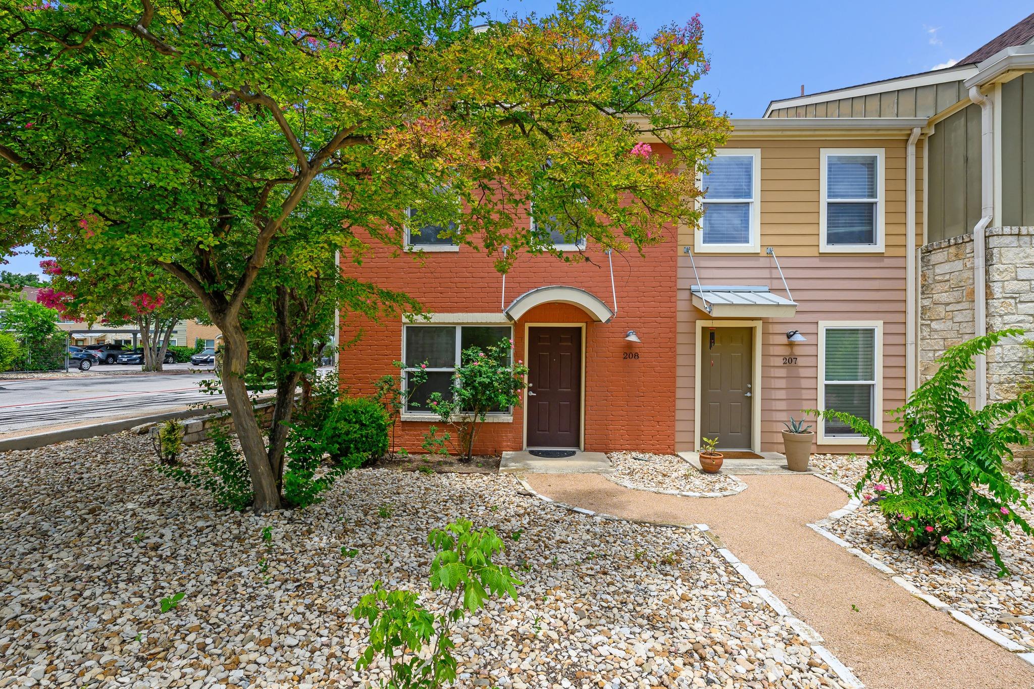 Listing photo 1 of 1101  Grove Blvd  #208