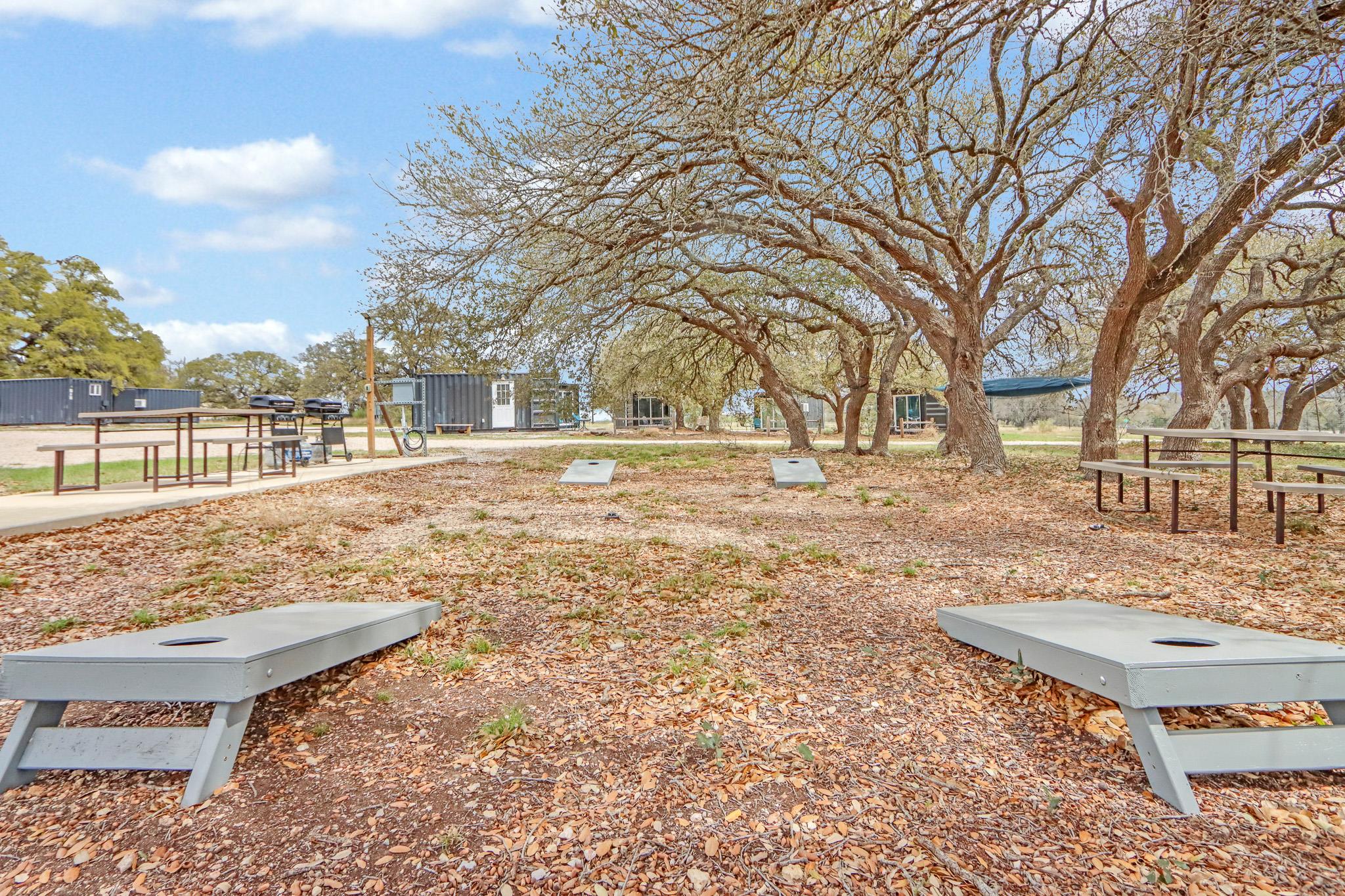 Listing photo 1 of 8502 E Us 290 None