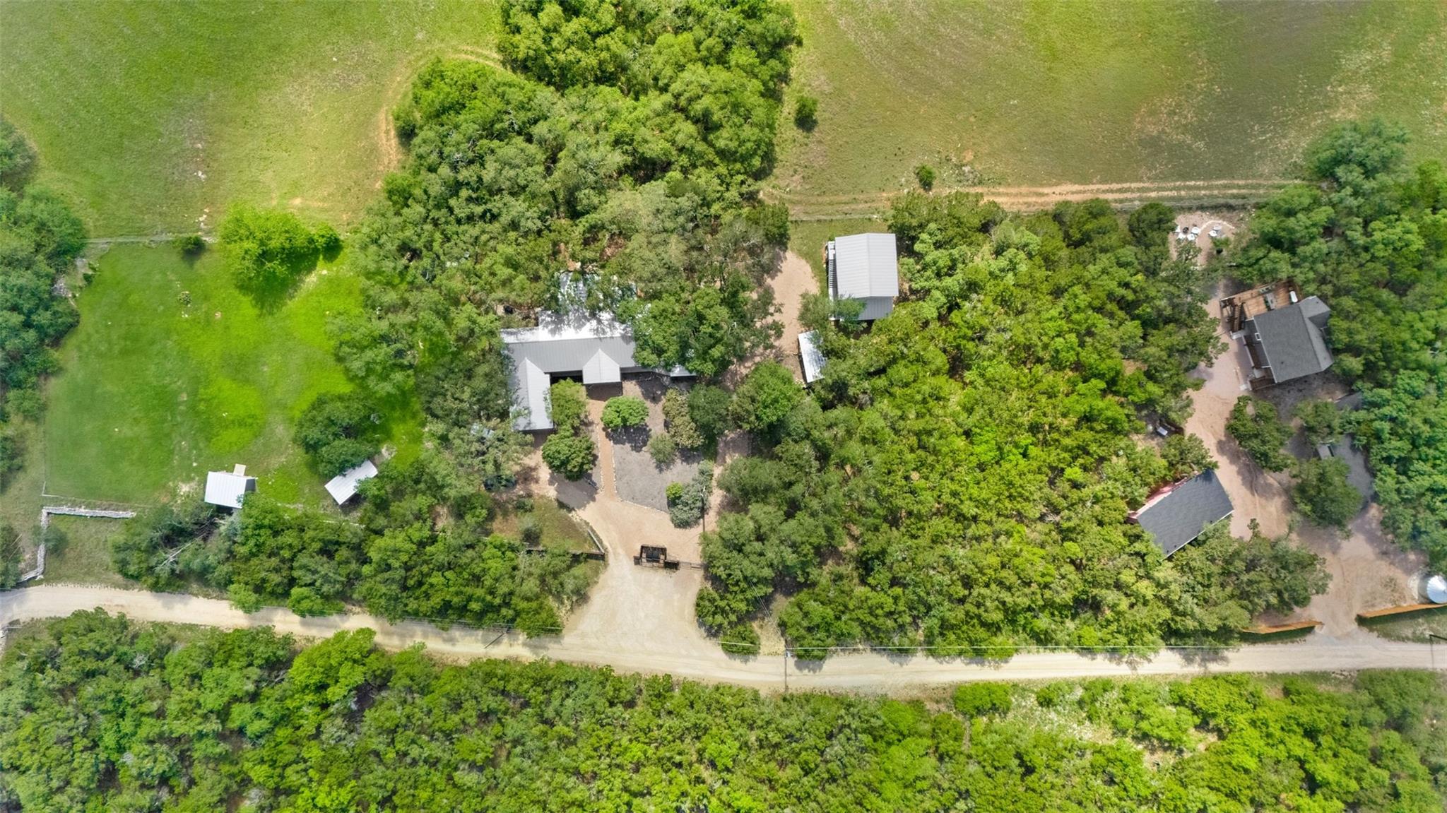 Listing photo 1 of 3403  FM 2325 None