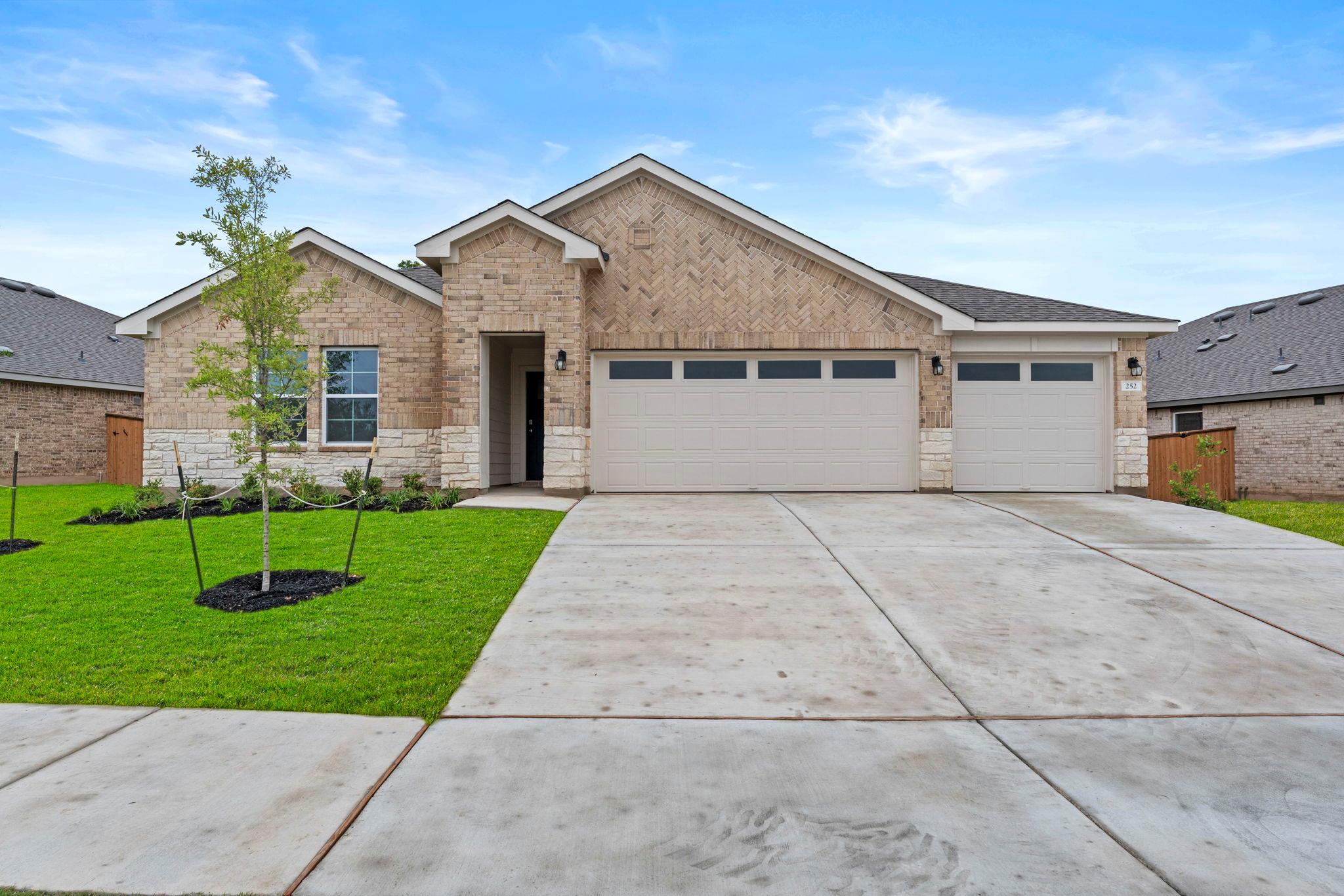 Listing photo of 252  Rivers Edge Dr