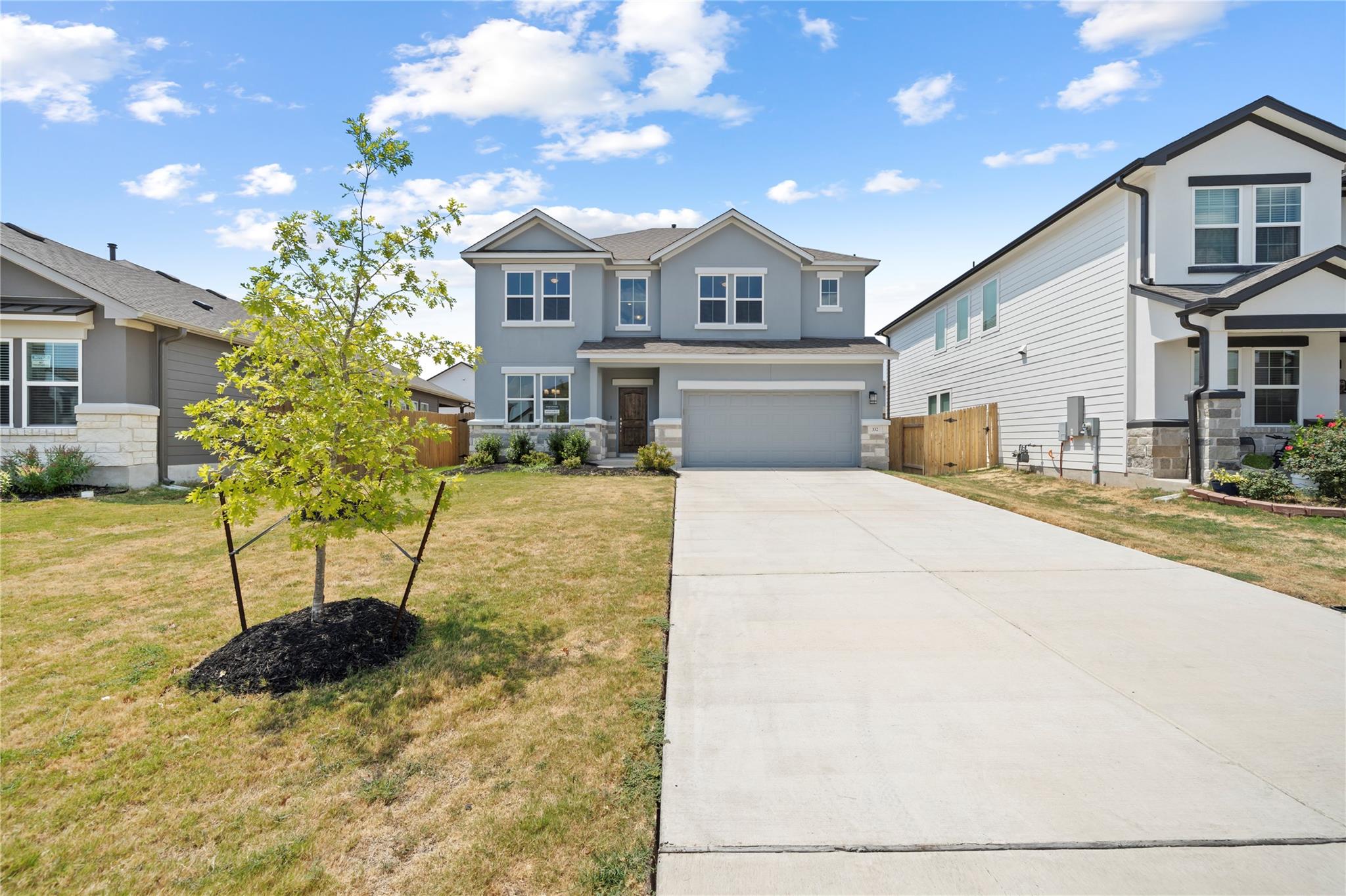 Listing photo 1 of 332  Stellar Wind Dr