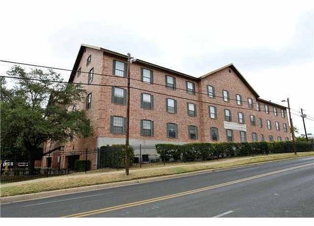 Listing photo 1 of 2401  Leon St  #210